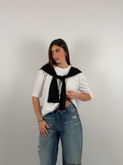 Maglia con maniche che si incrociano