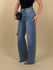 Jeans Elastico con strappi