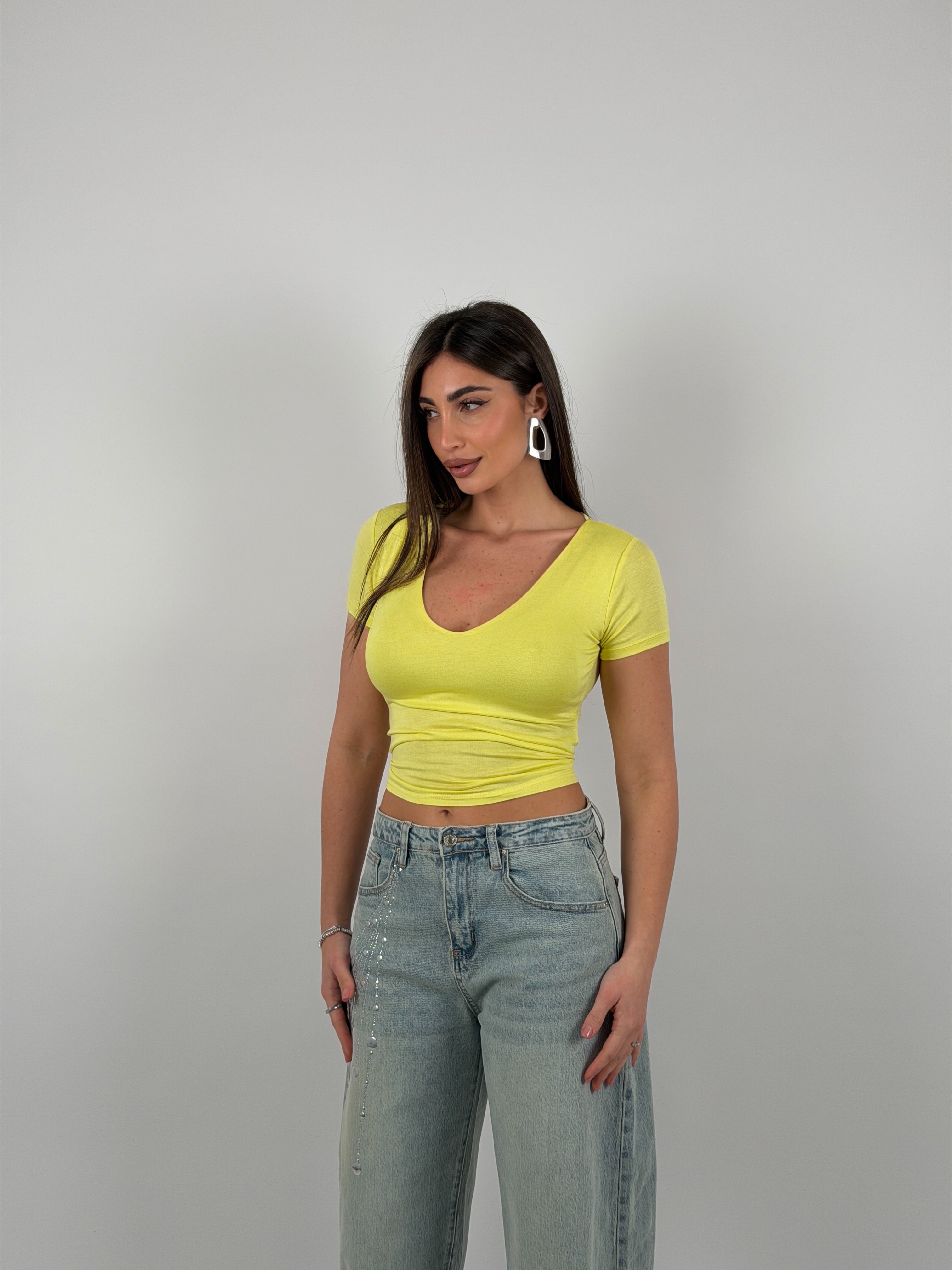 Maglia scollo a V semivelata mezza manica