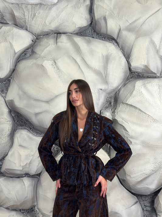 Giacca mix con cintura in vita