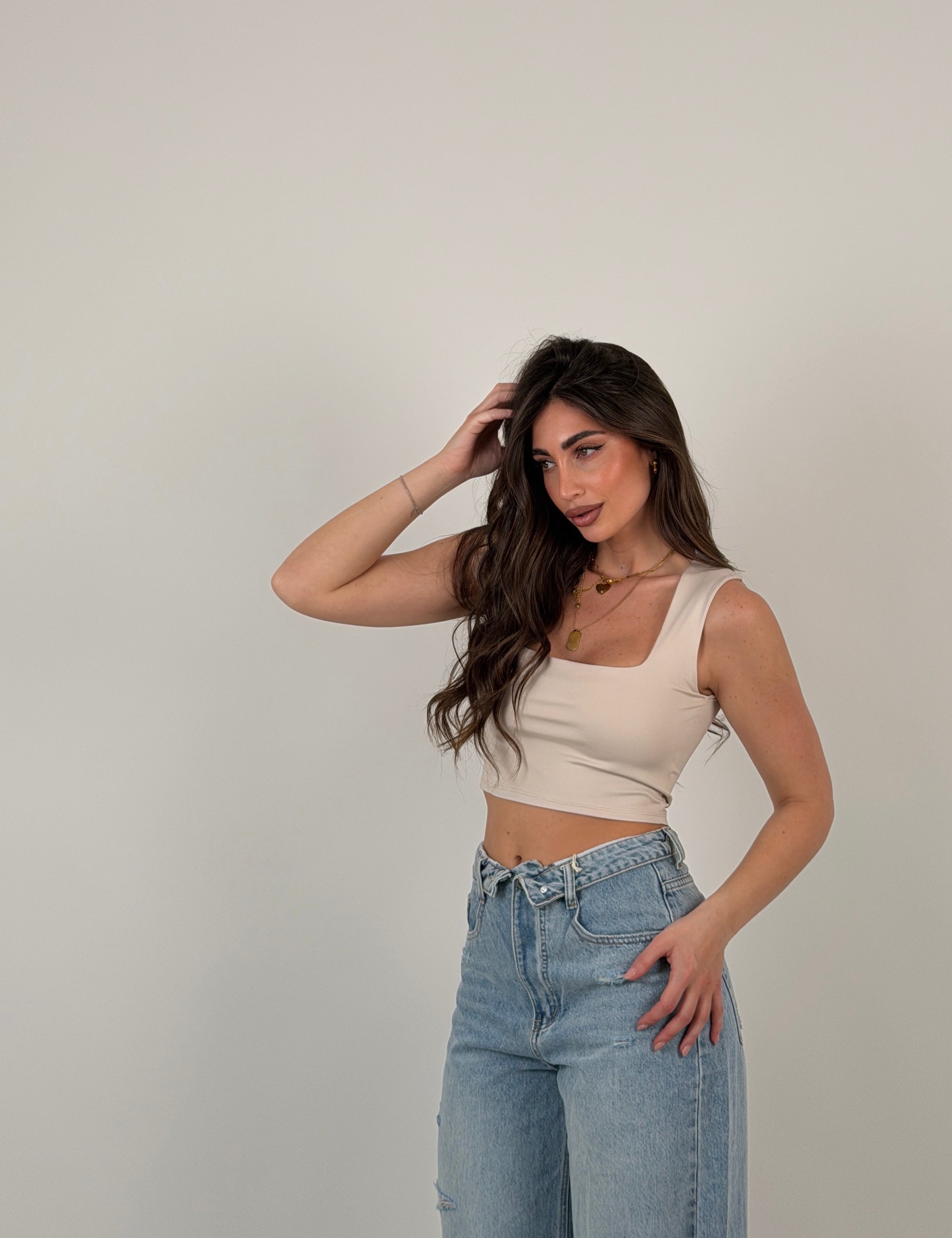 Top scollo quadrato