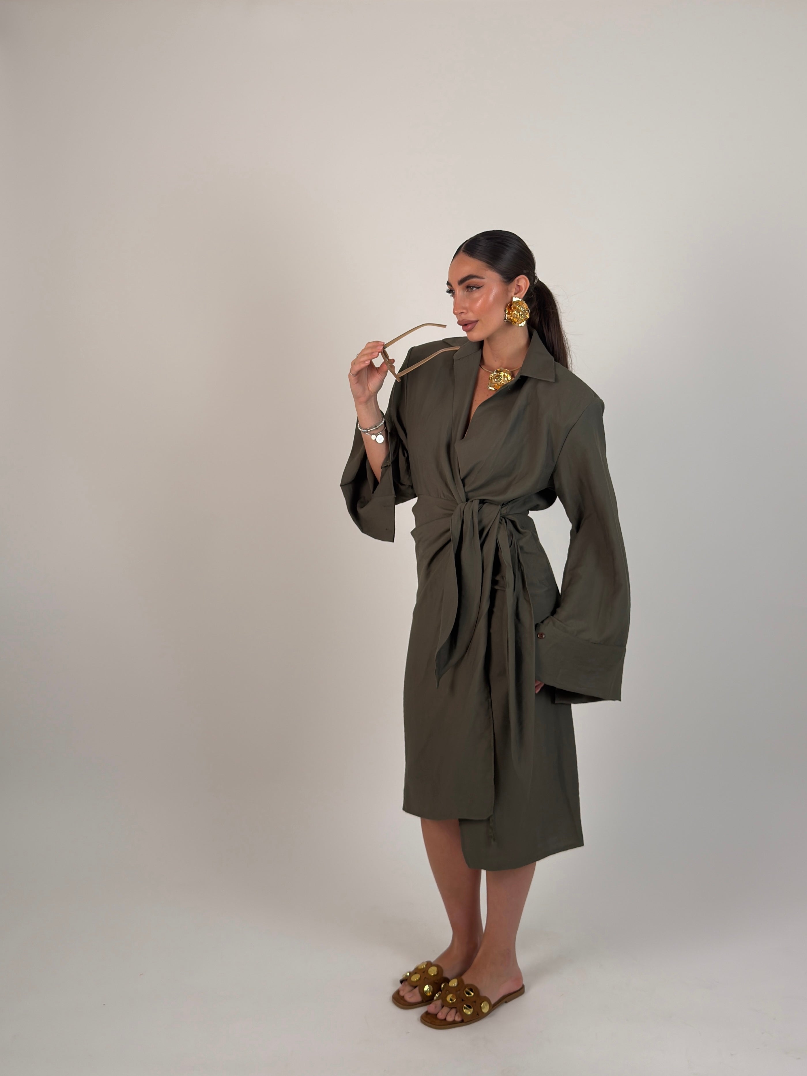 Vestito midi portafoglio semplice