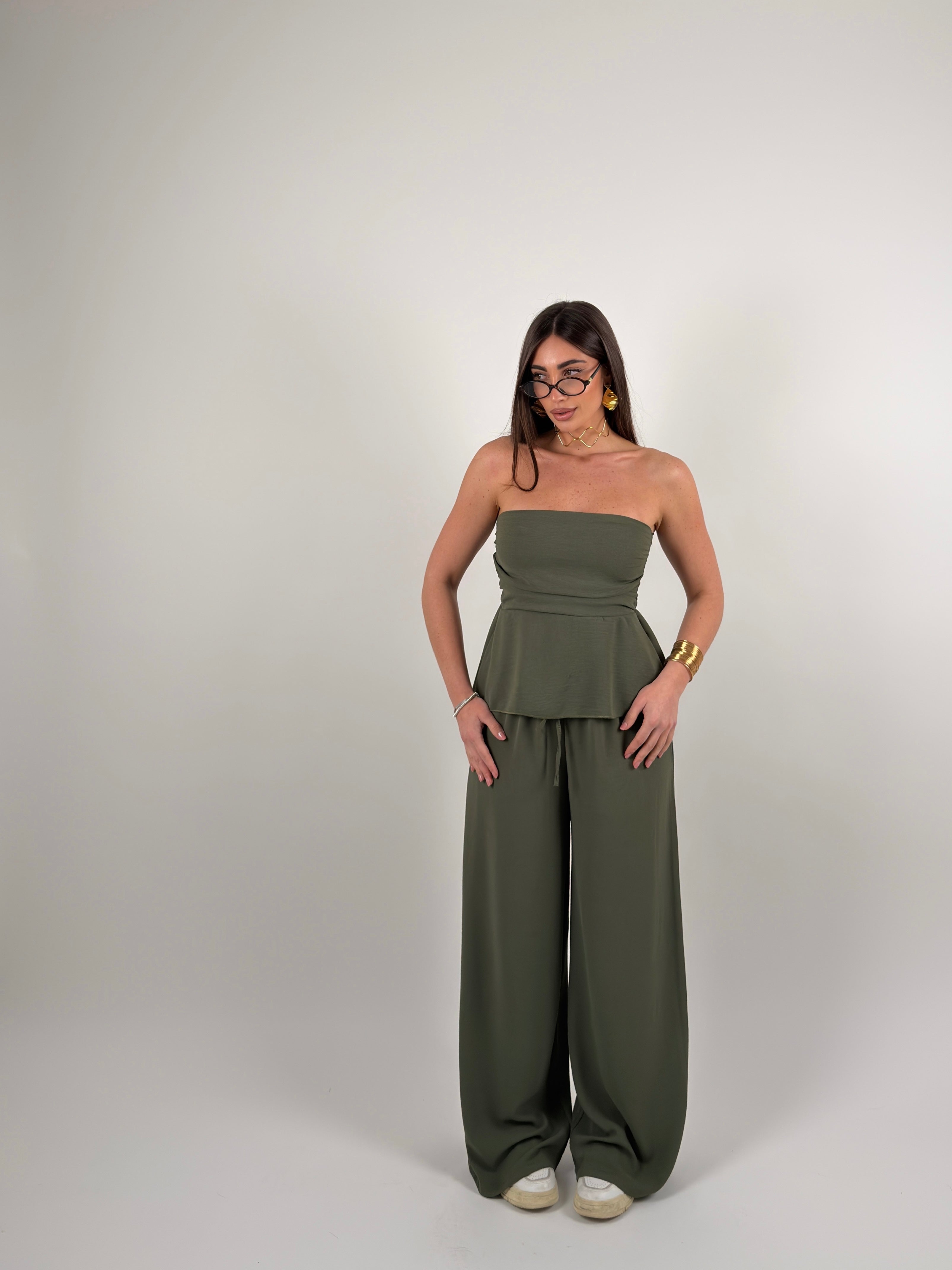 Completo top fascia e pantalone palazzo