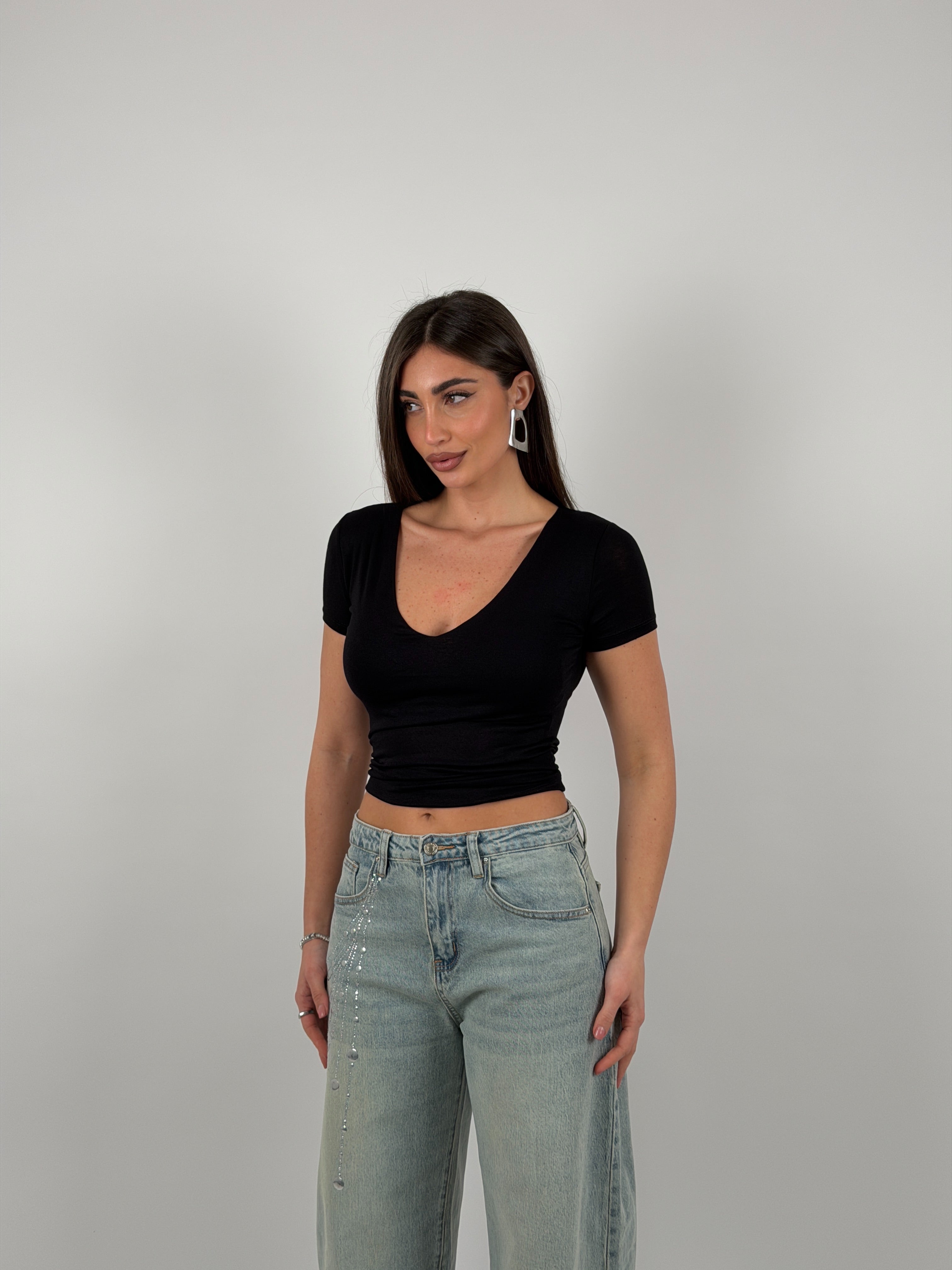 Maglia scollo a V semivelata mezza manica