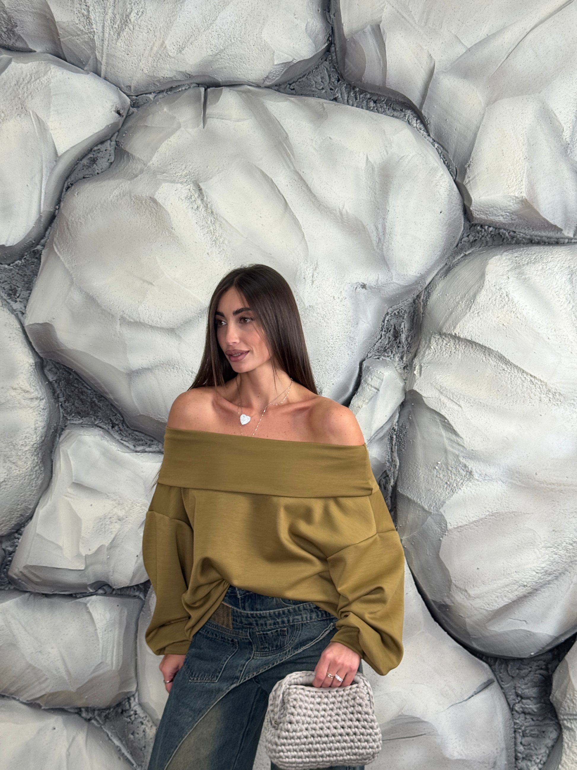 Felpa scollo a barca