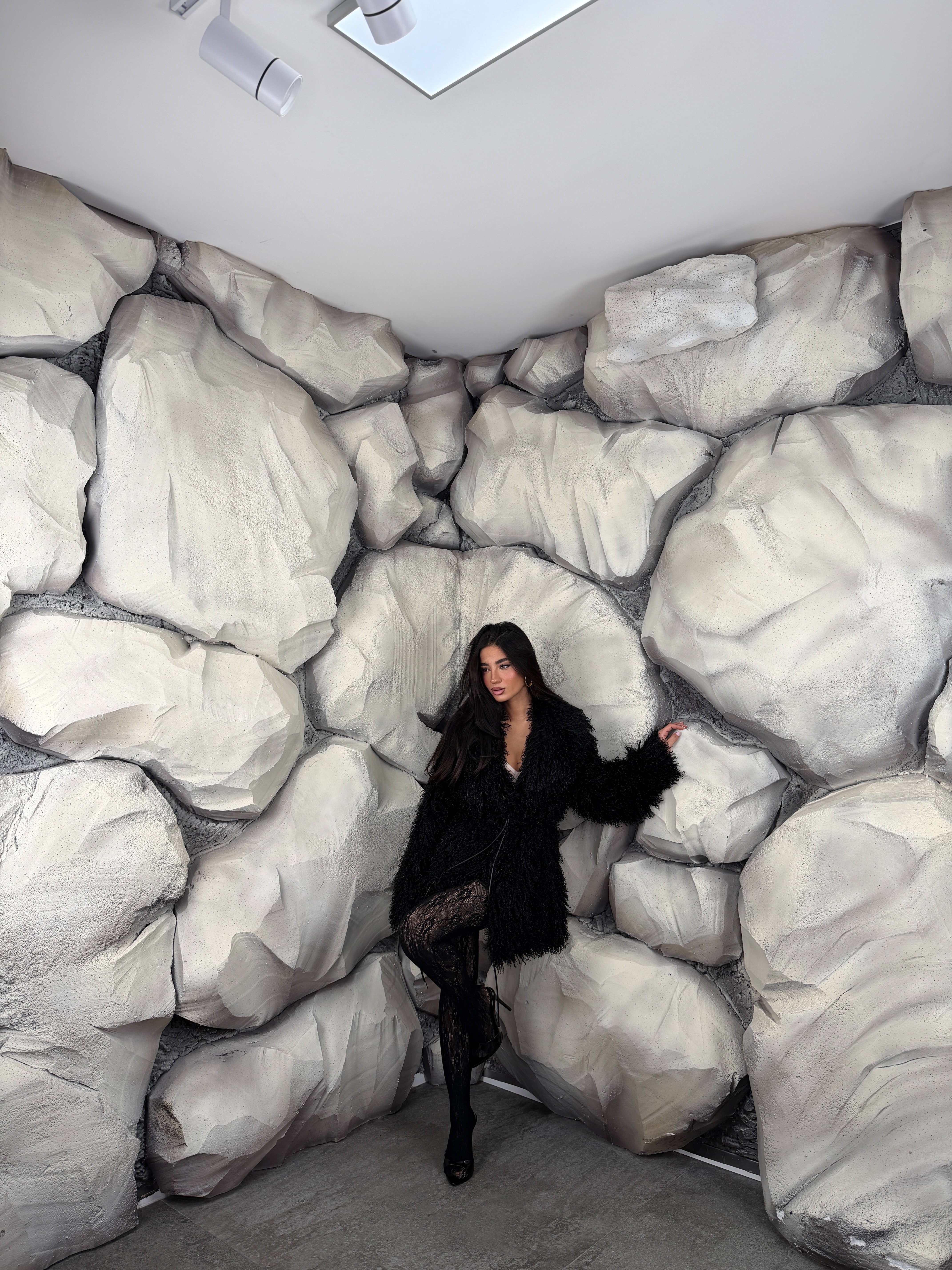 Ecofur curly long black