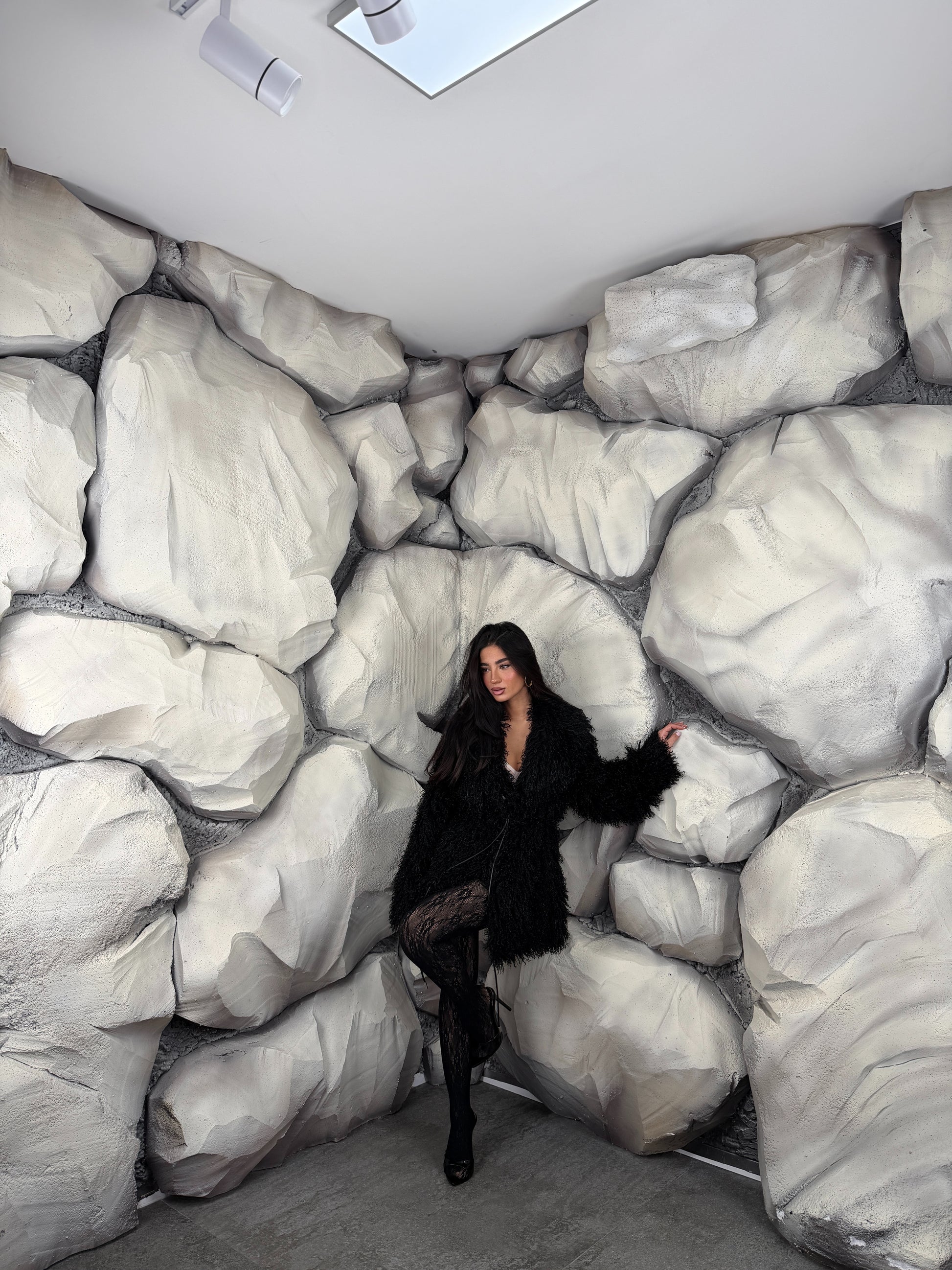 Ecofur curly long black