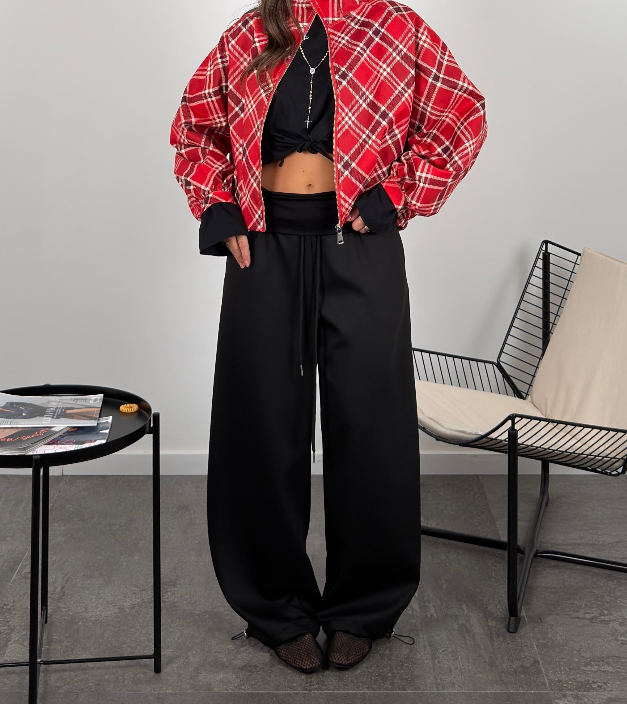 Pantalone tuta con risvolto
