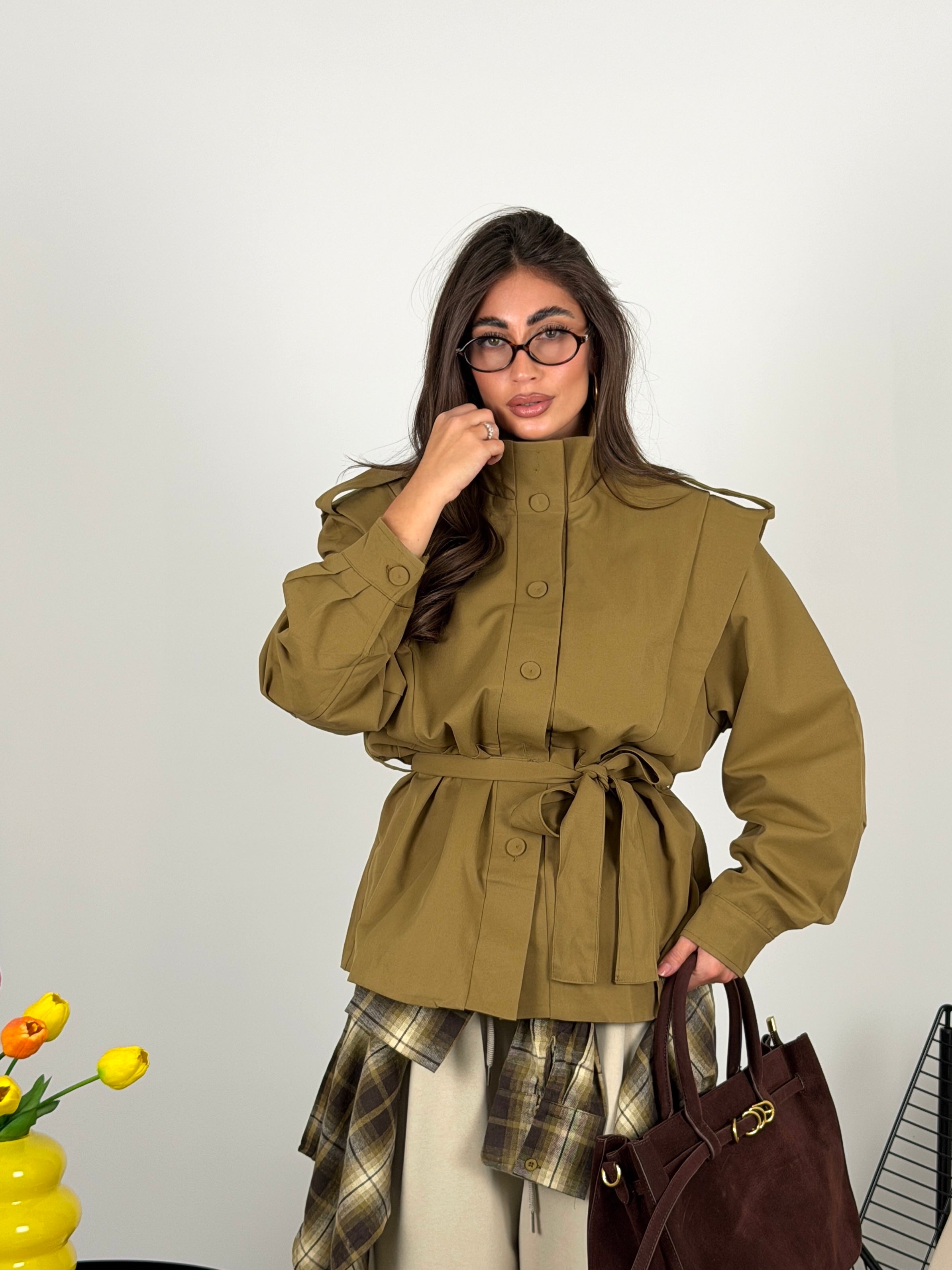 Giacca trench con cintura in vita