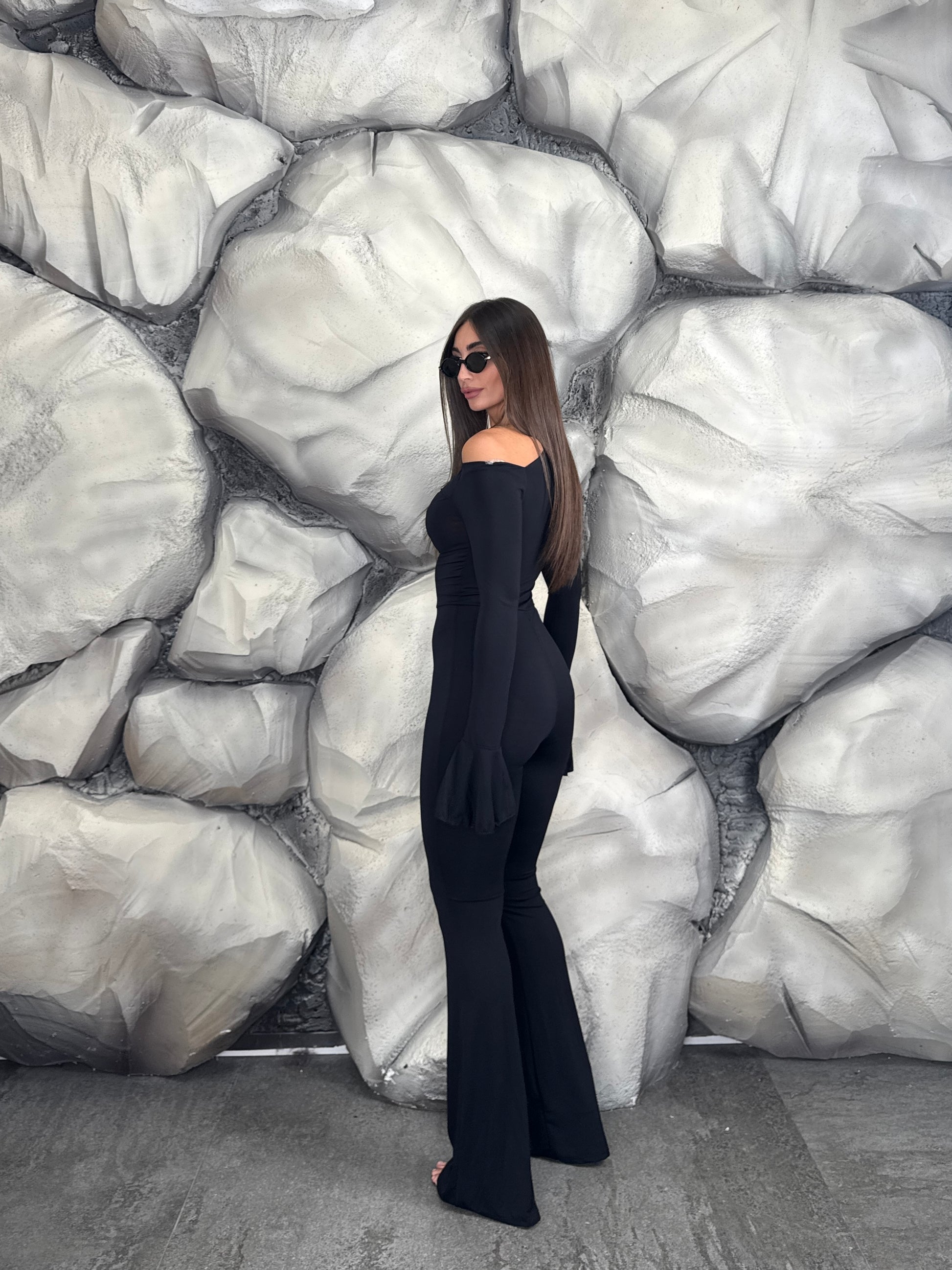 Tuta scollo trasversale