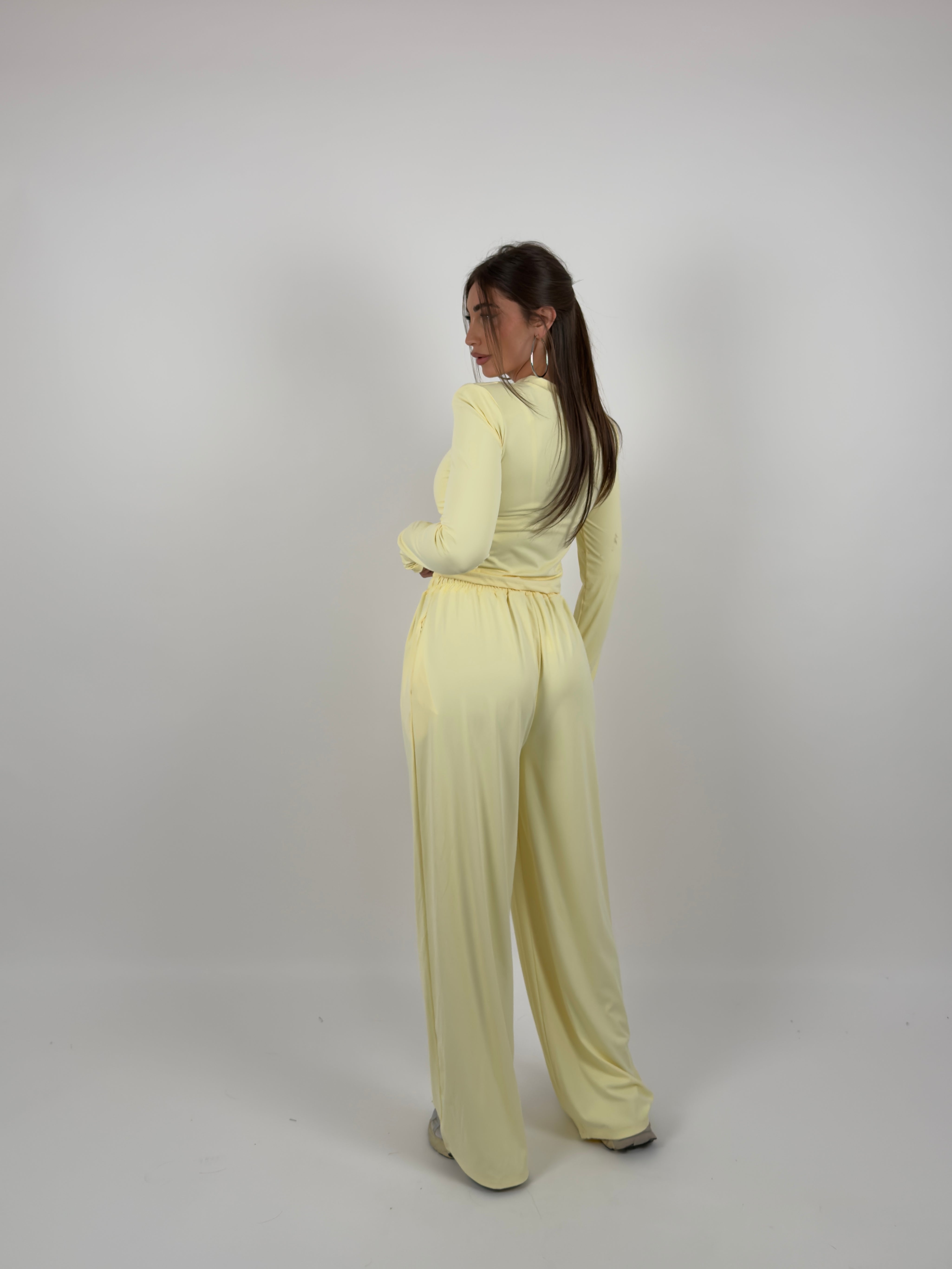 Completo maglia con pantalone in lycra