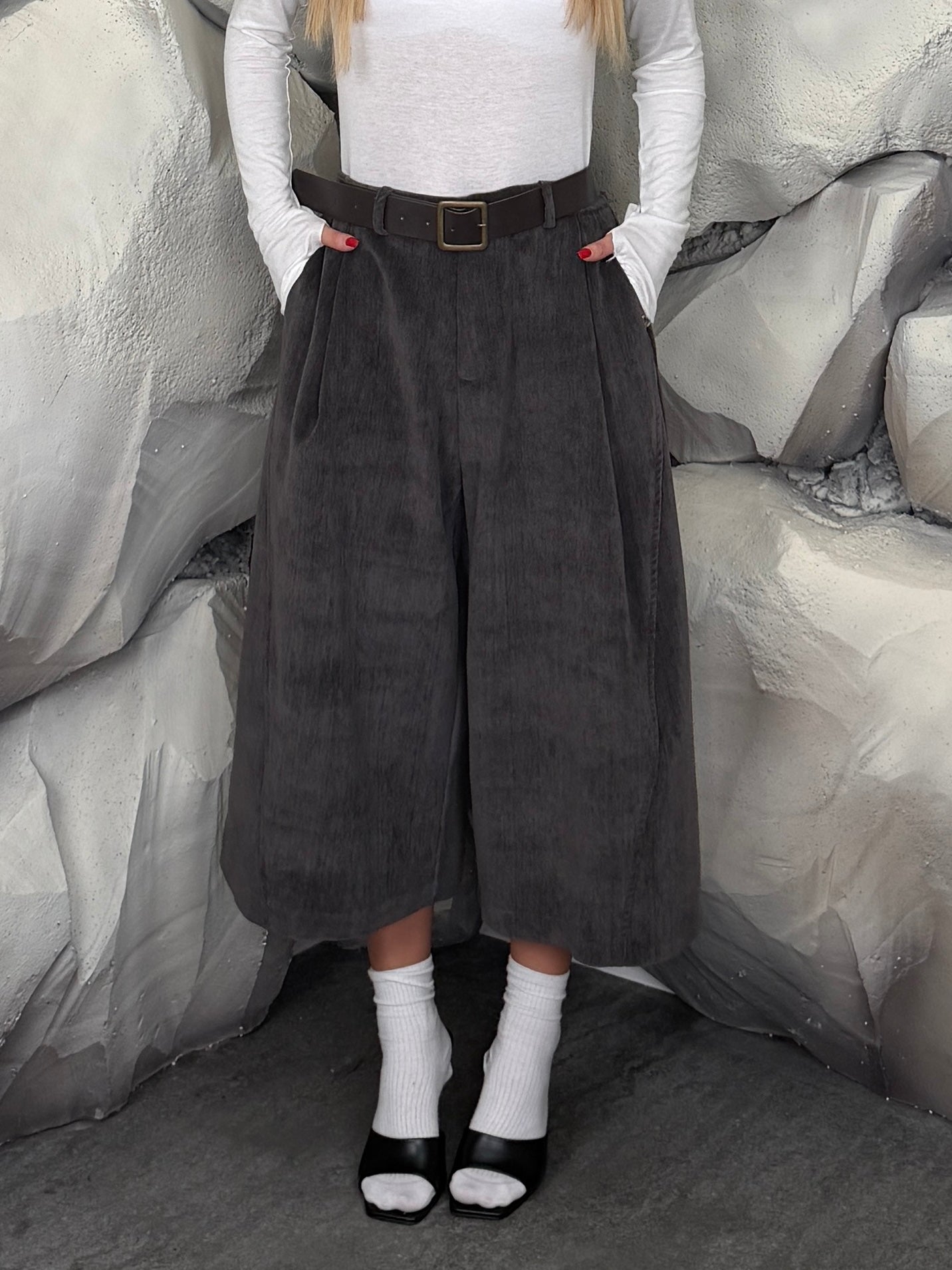 Jorts Aura just west