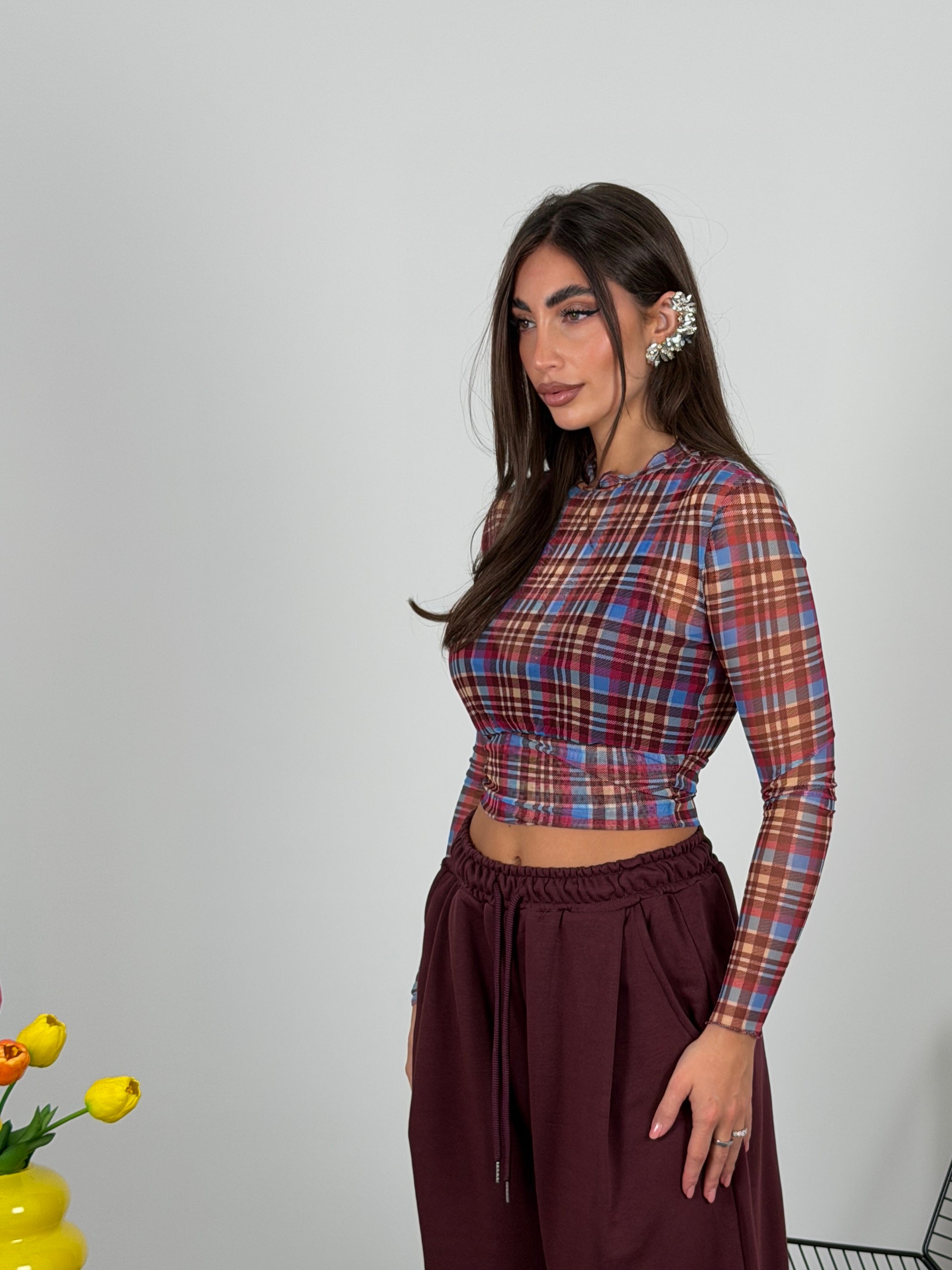 Maglia a quadri semivelata con top