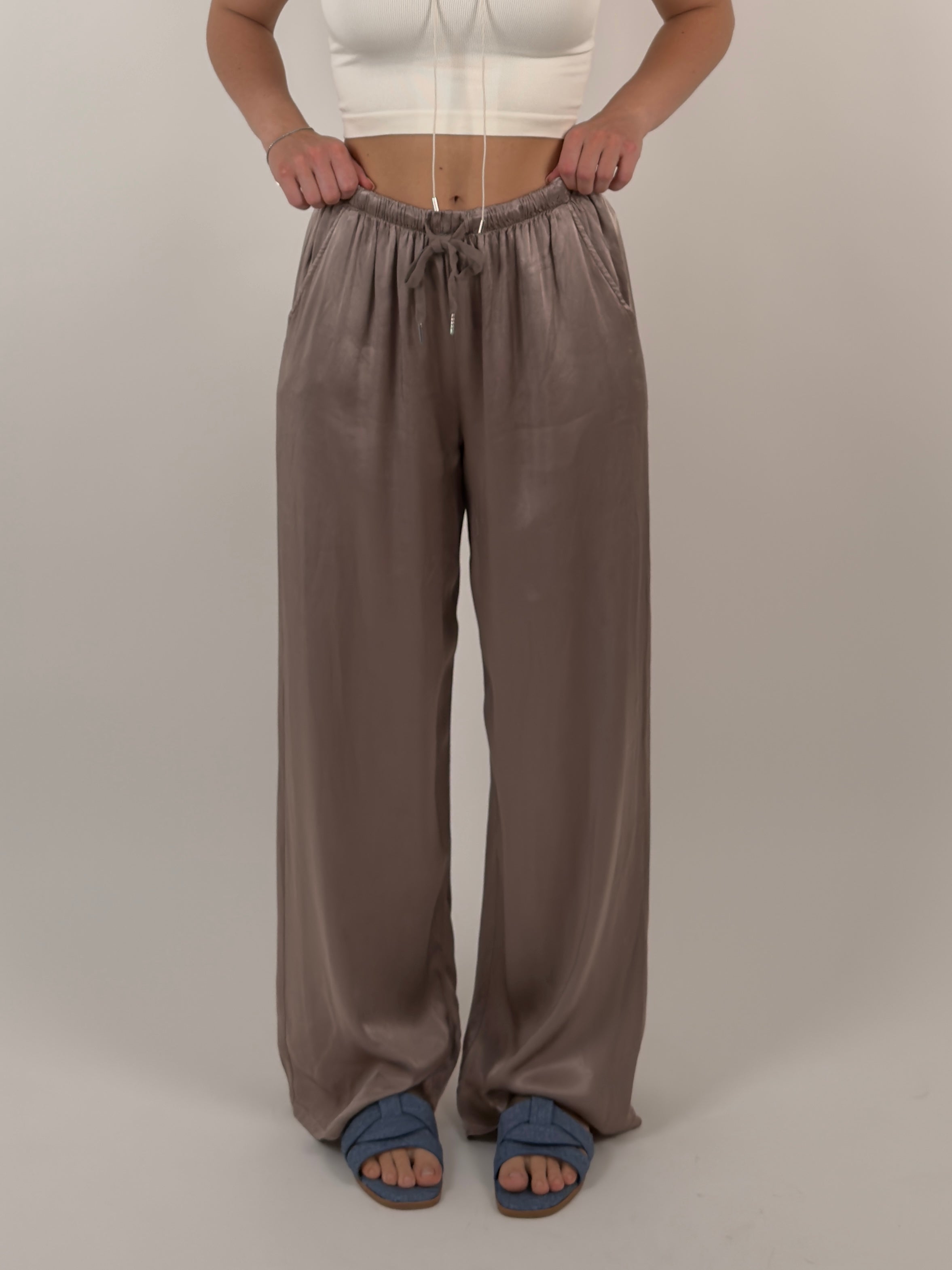 Pantalone effetto satinato Universal