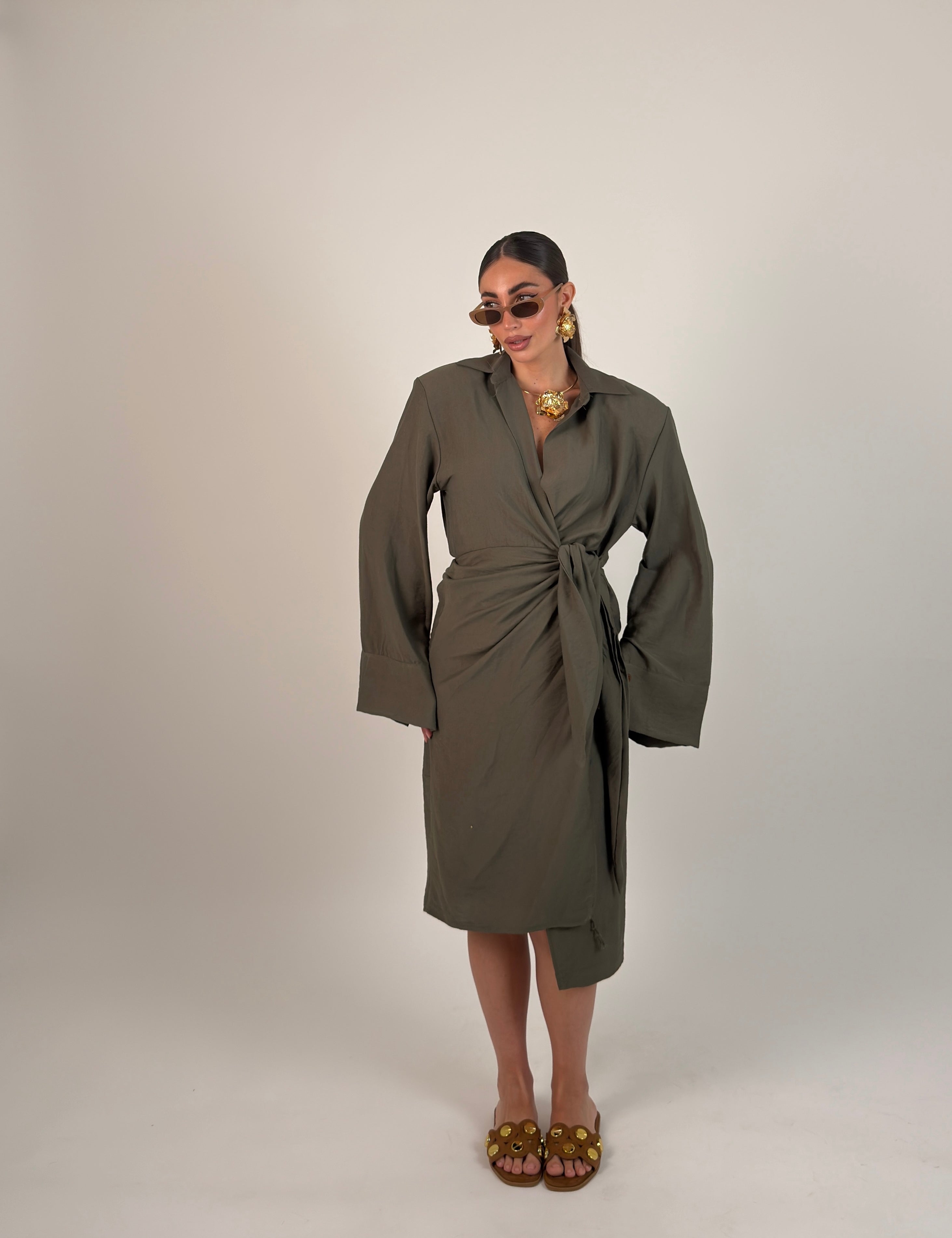 Vestito midi portafoglio semplice