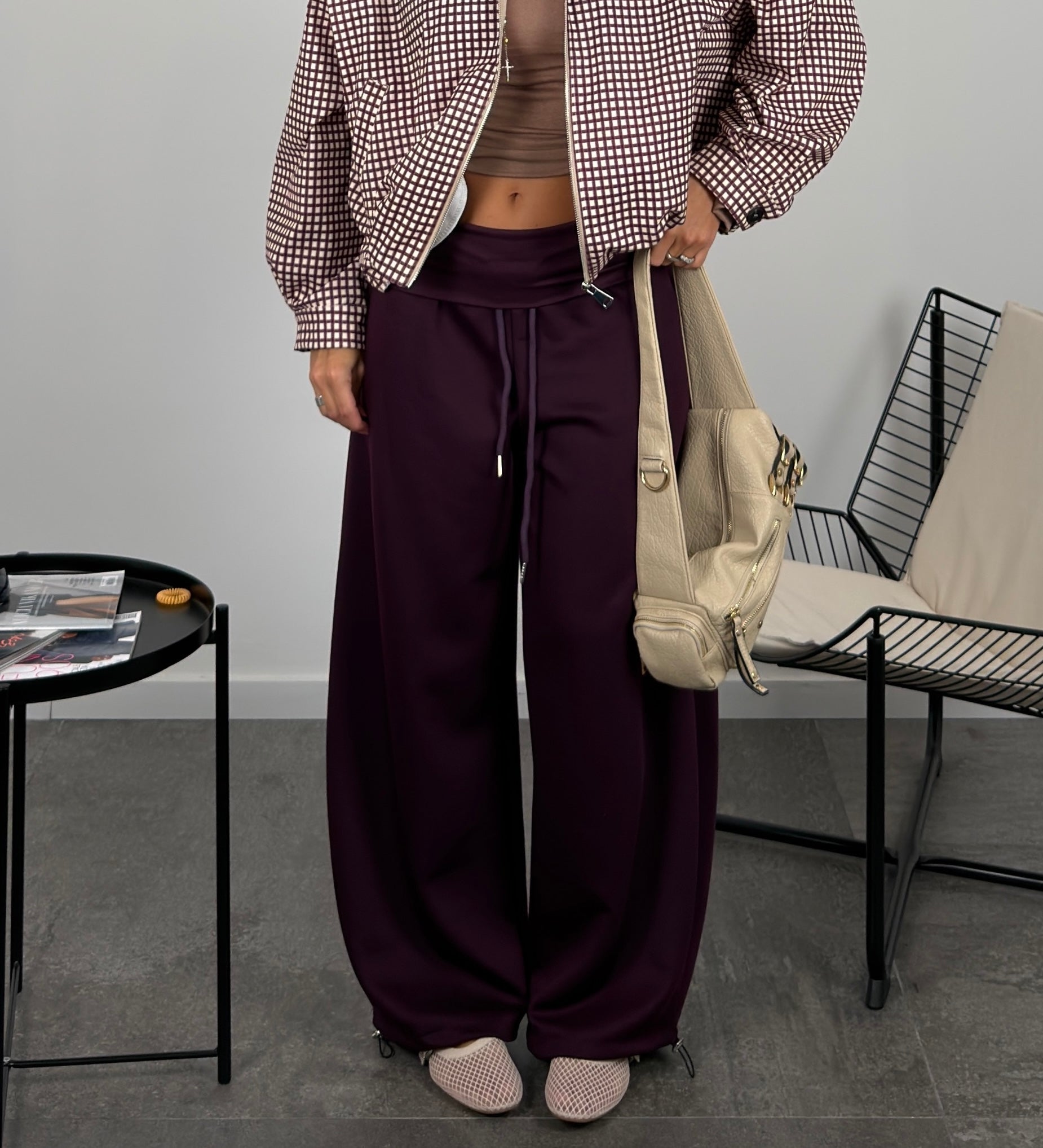 Pantalone tuta con risvolto