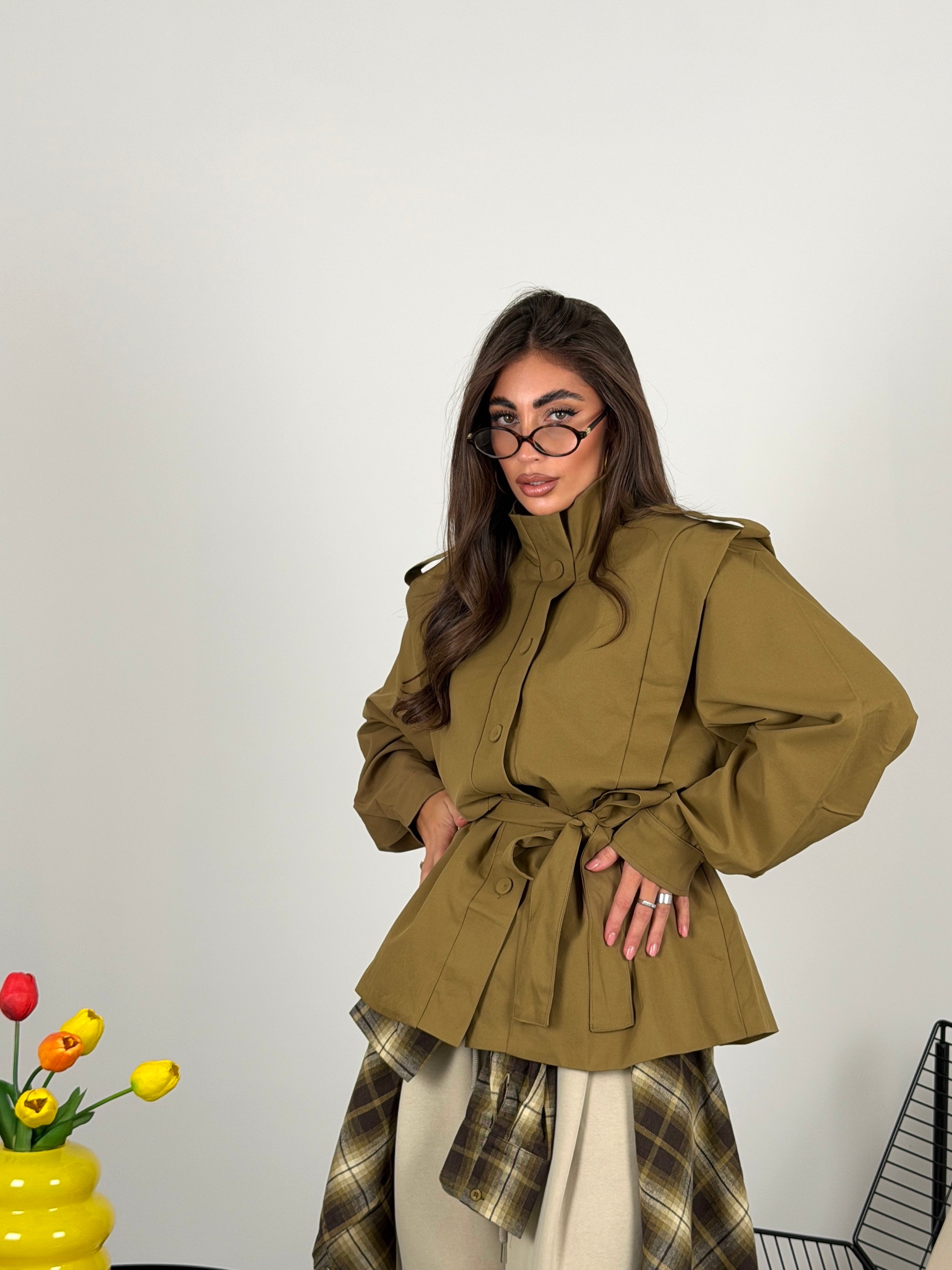 Giacca trench con cintura in vita