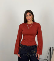 Maglia regolabile sul retro