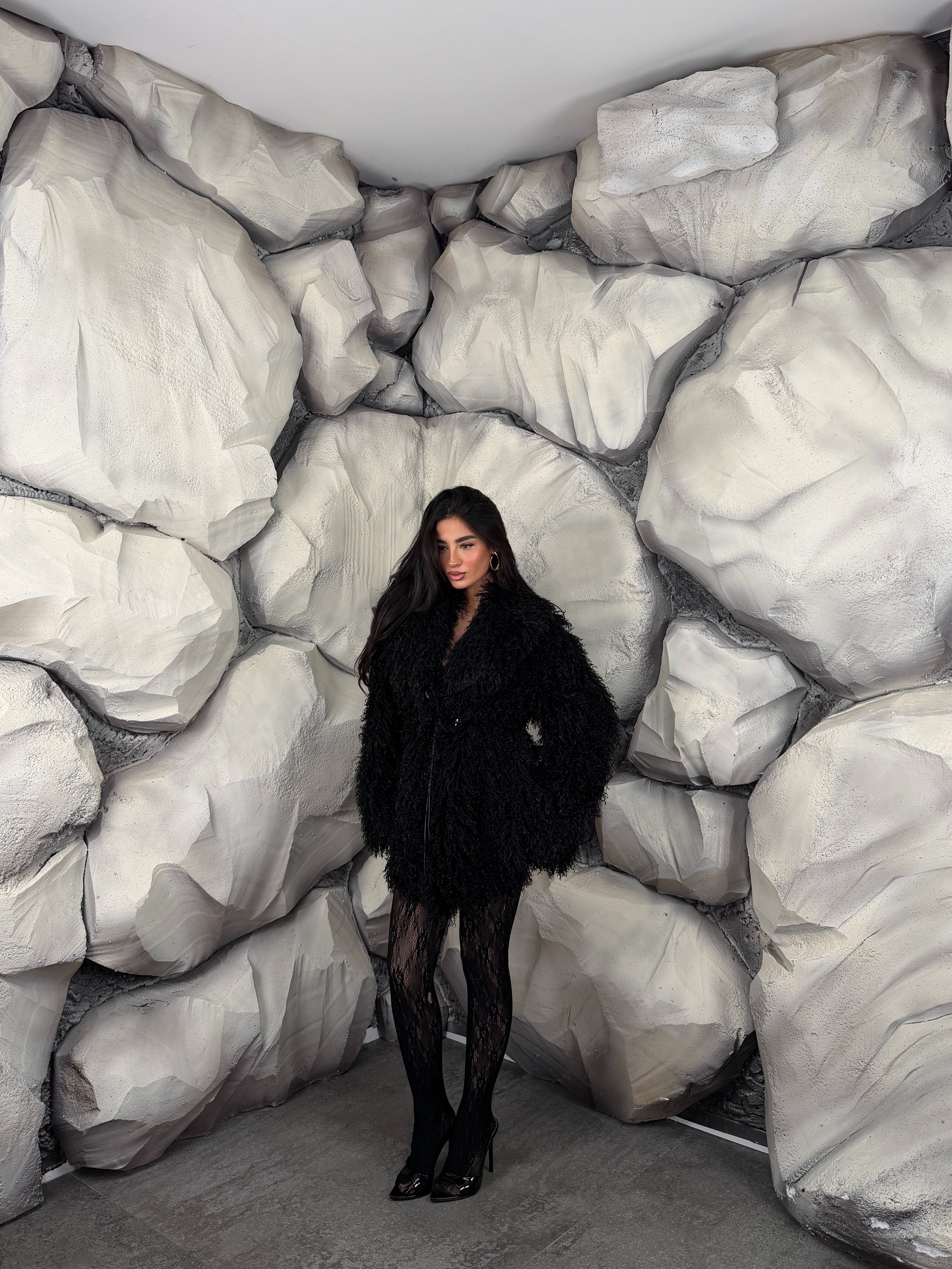 Ecofur curly long black