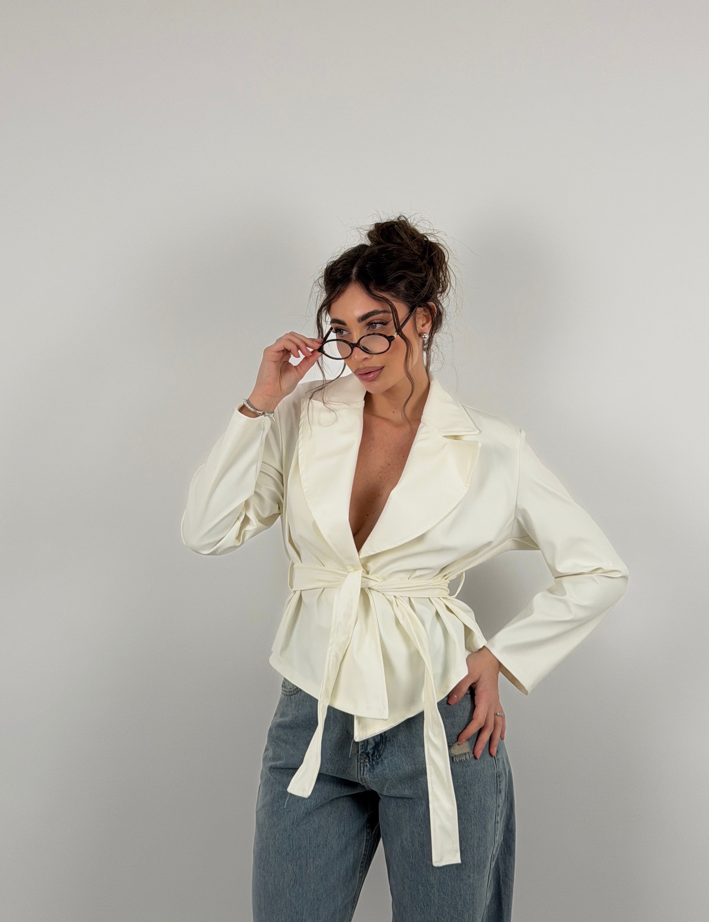 Giacca con cintura in vita