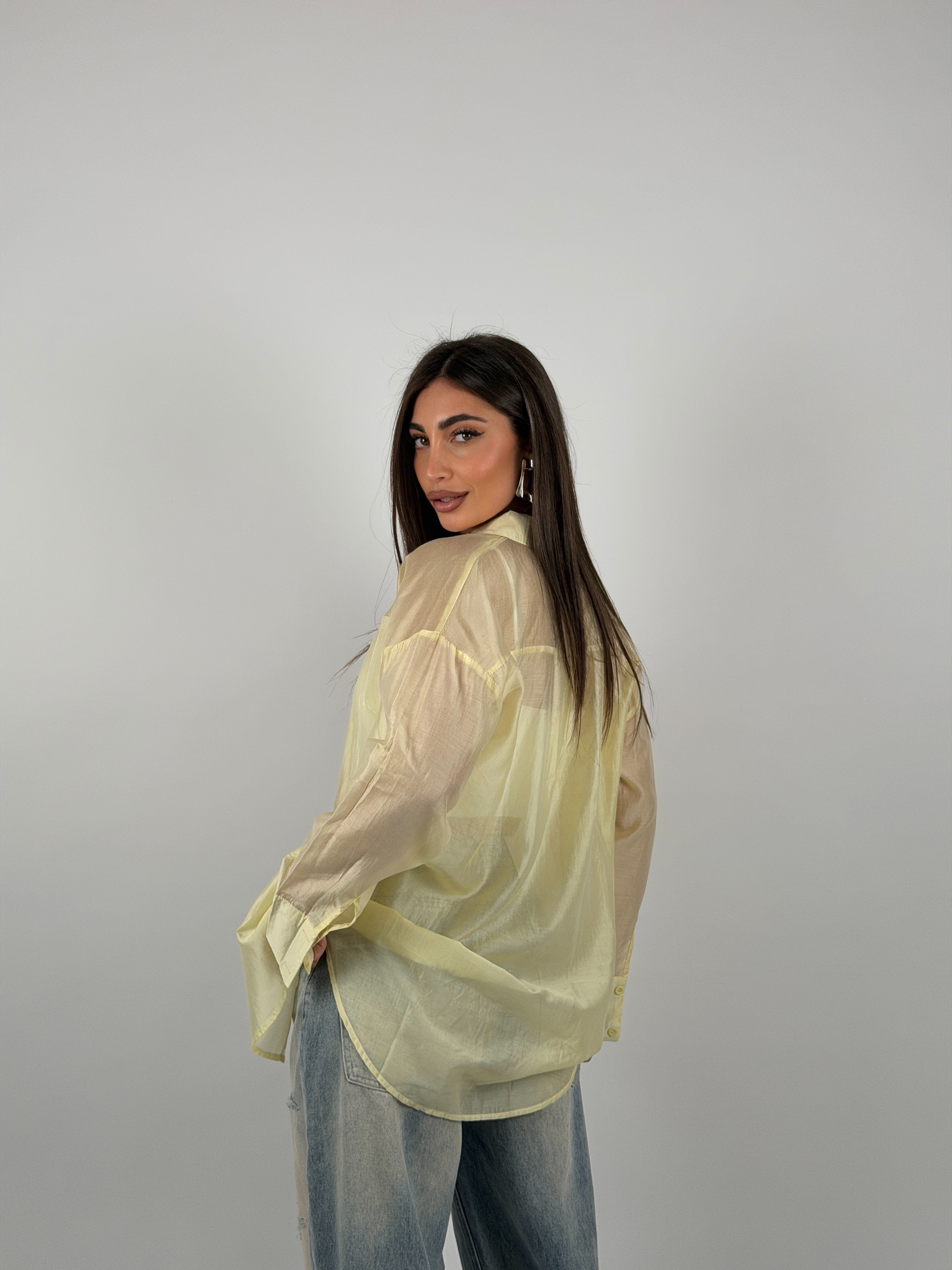 Camicia semivelata oversize