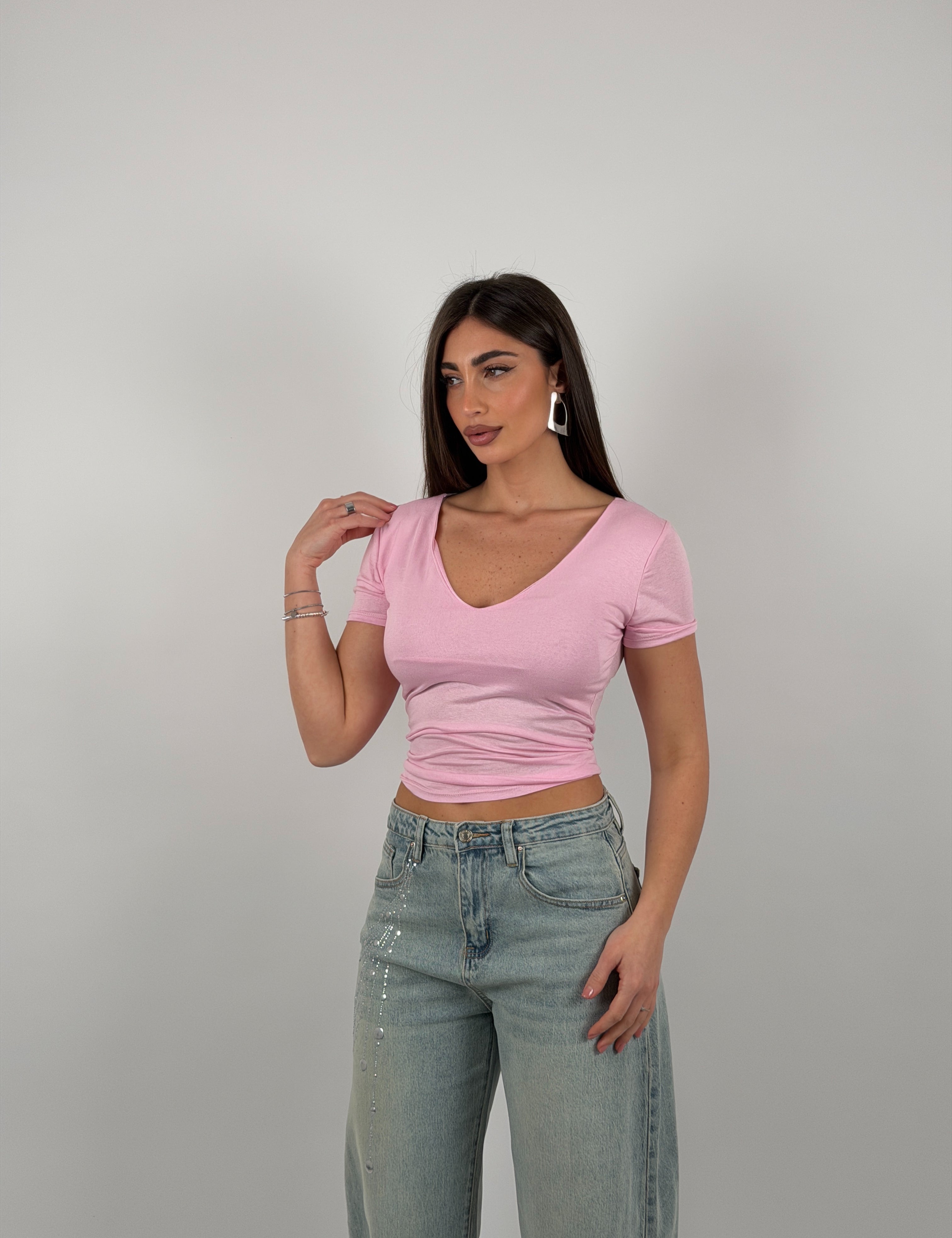 Maglia scollo a V semivelata mezza manica