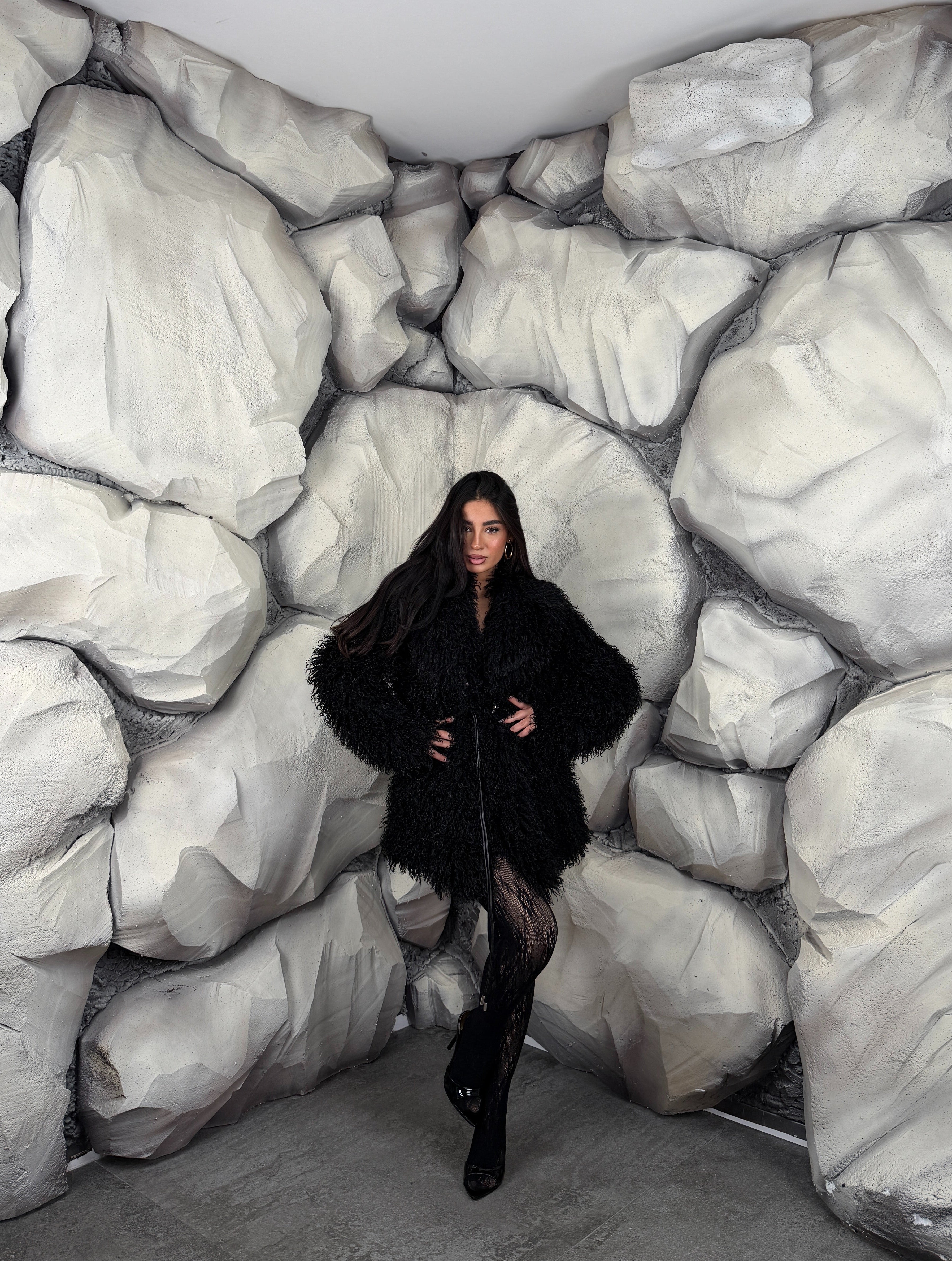 Ecofur curly long black