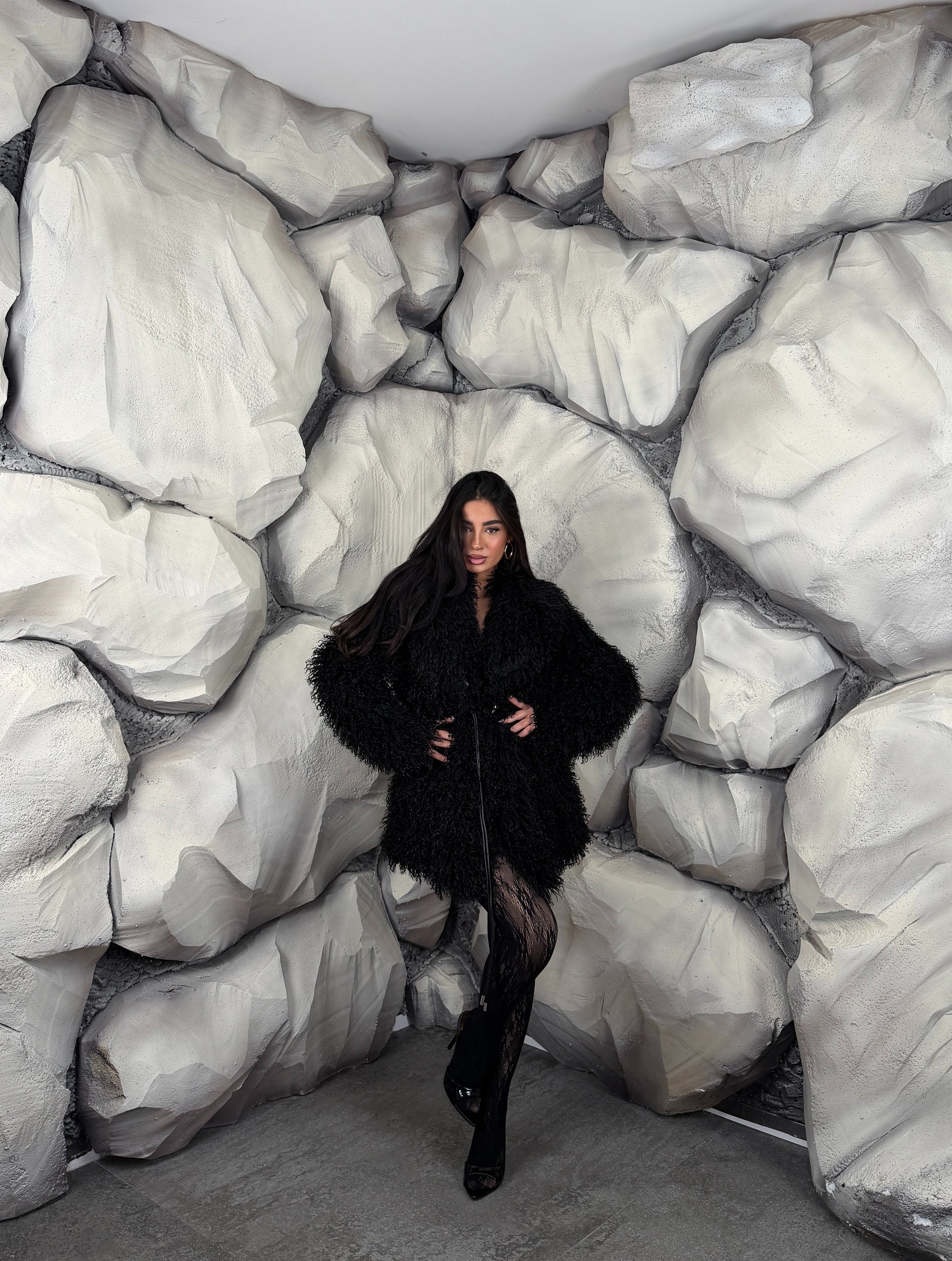 Ecofur curly long black