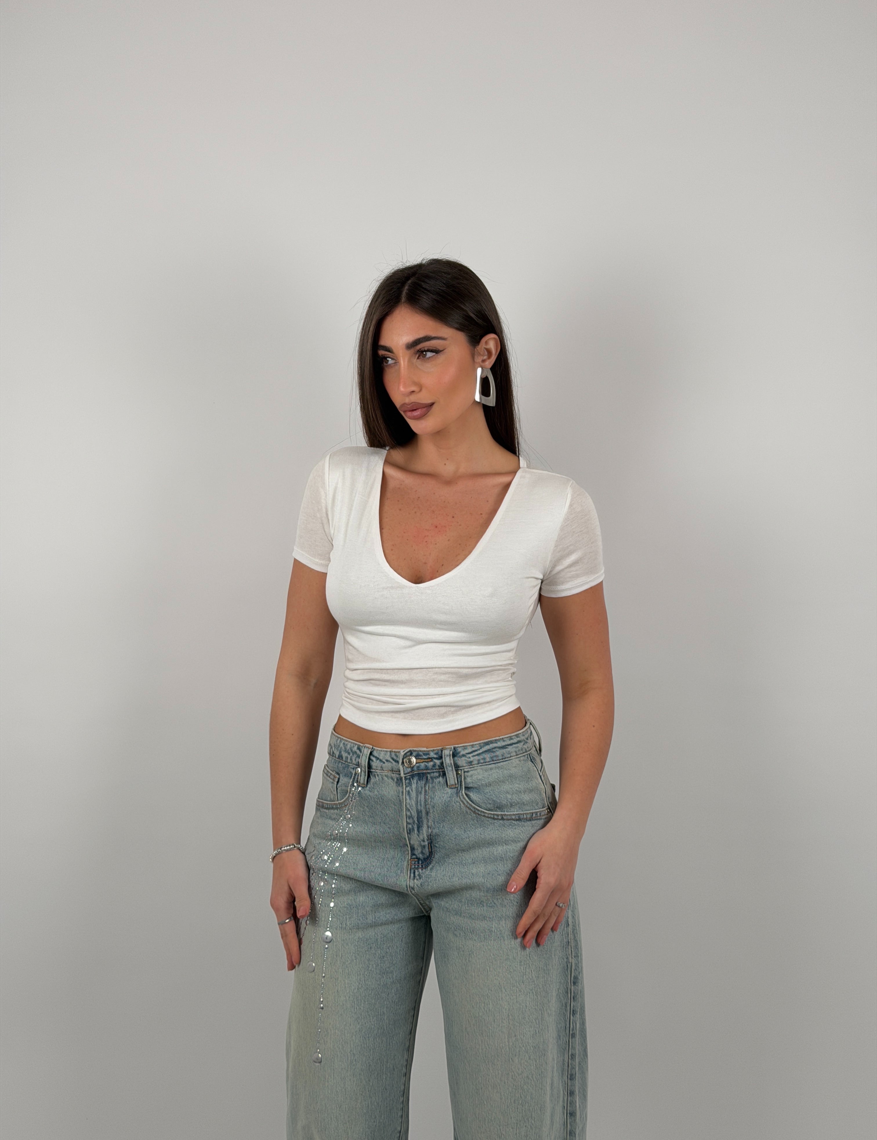 Maglia scollo a V semivelata mezza manica