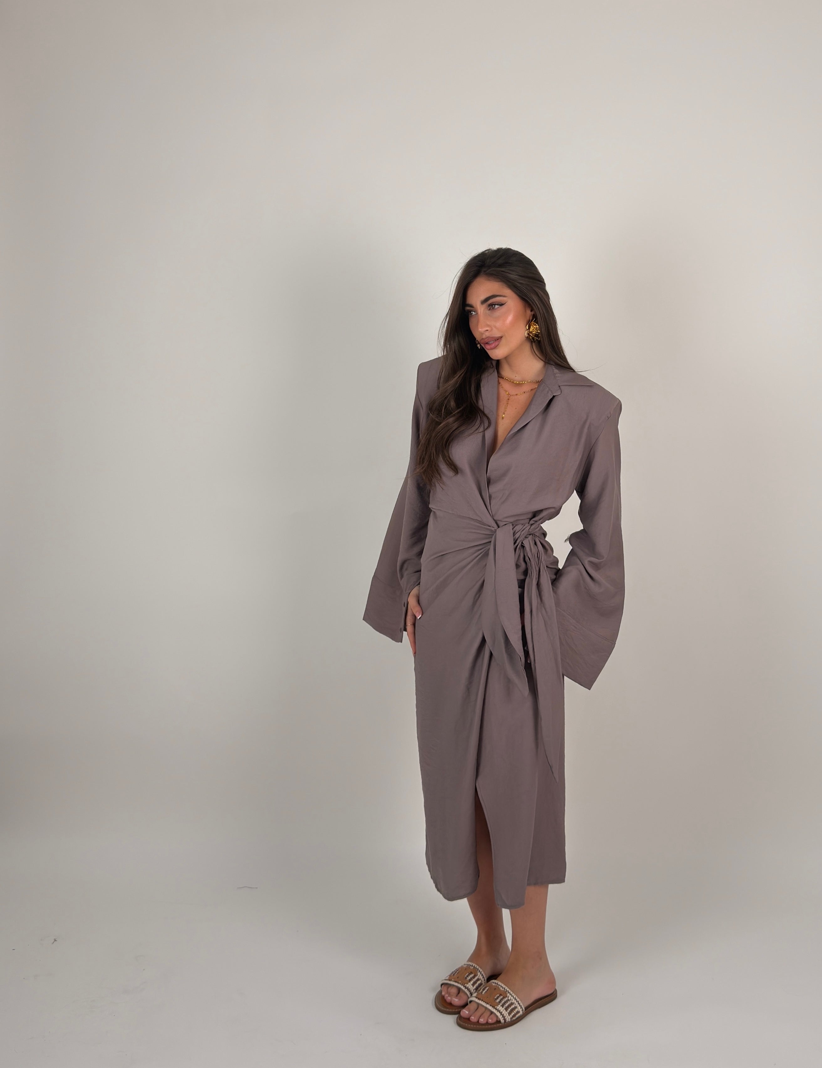 Vestito midi portafoglio semplice