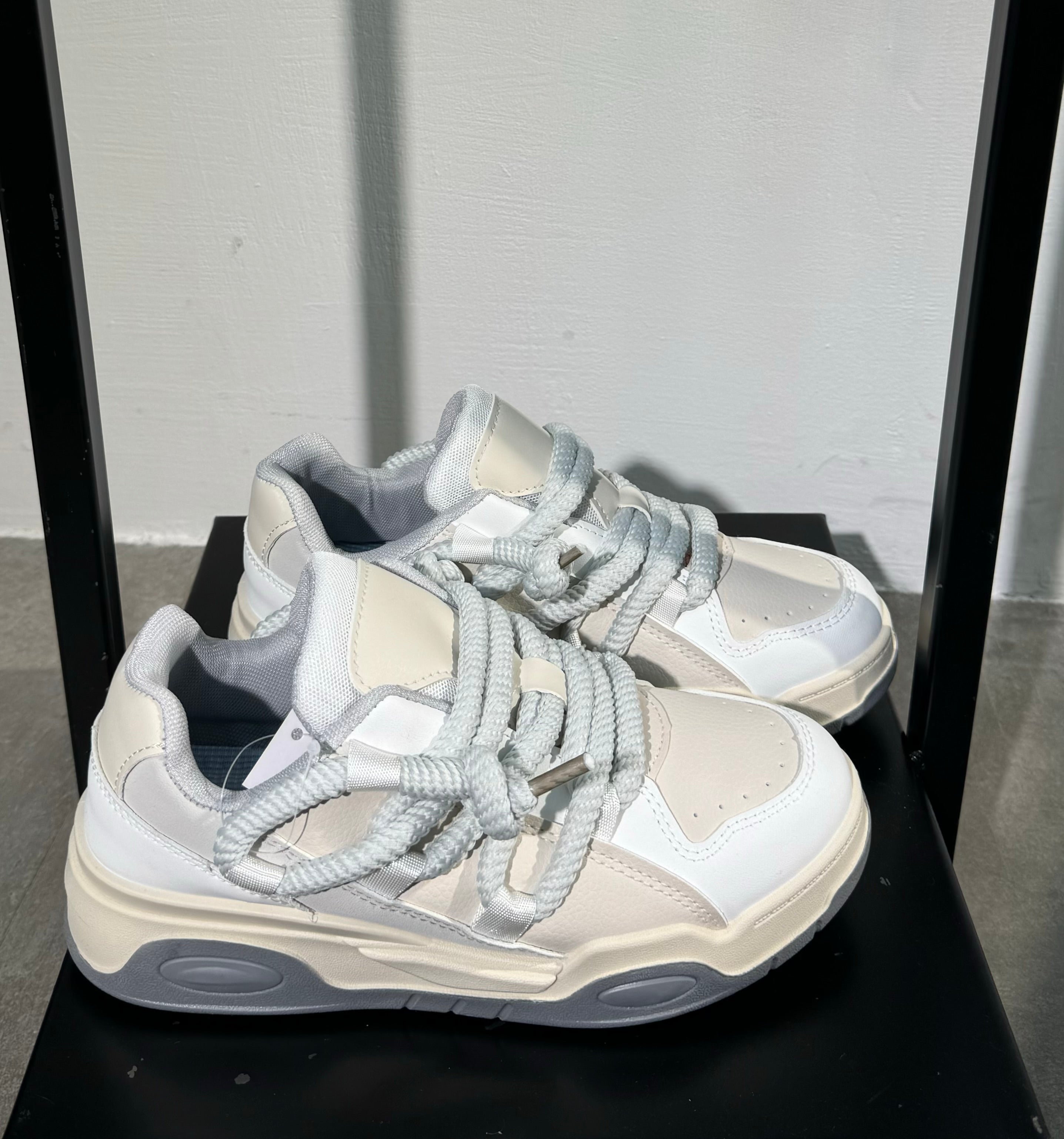 Sneakers MC69