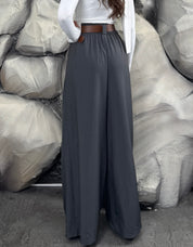 Pantalone con cintura in ecopelle