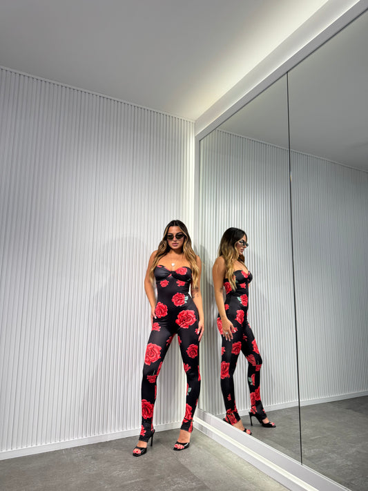 Tuta CUTOUT