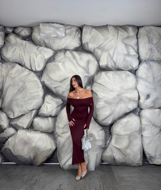 Vestito scollo a barca