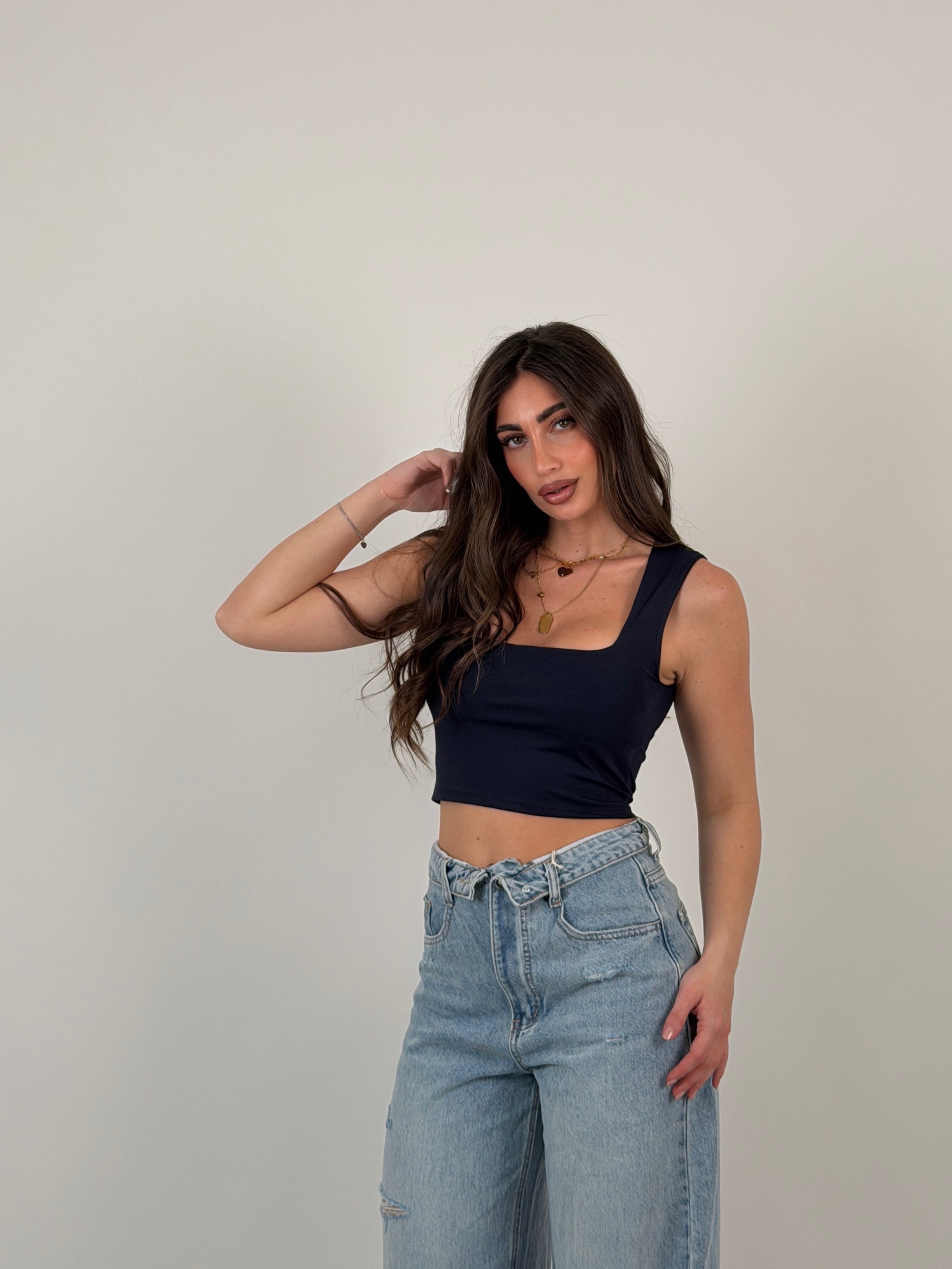 Top scollo quadrato