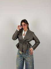 Giacca con cintura in vita