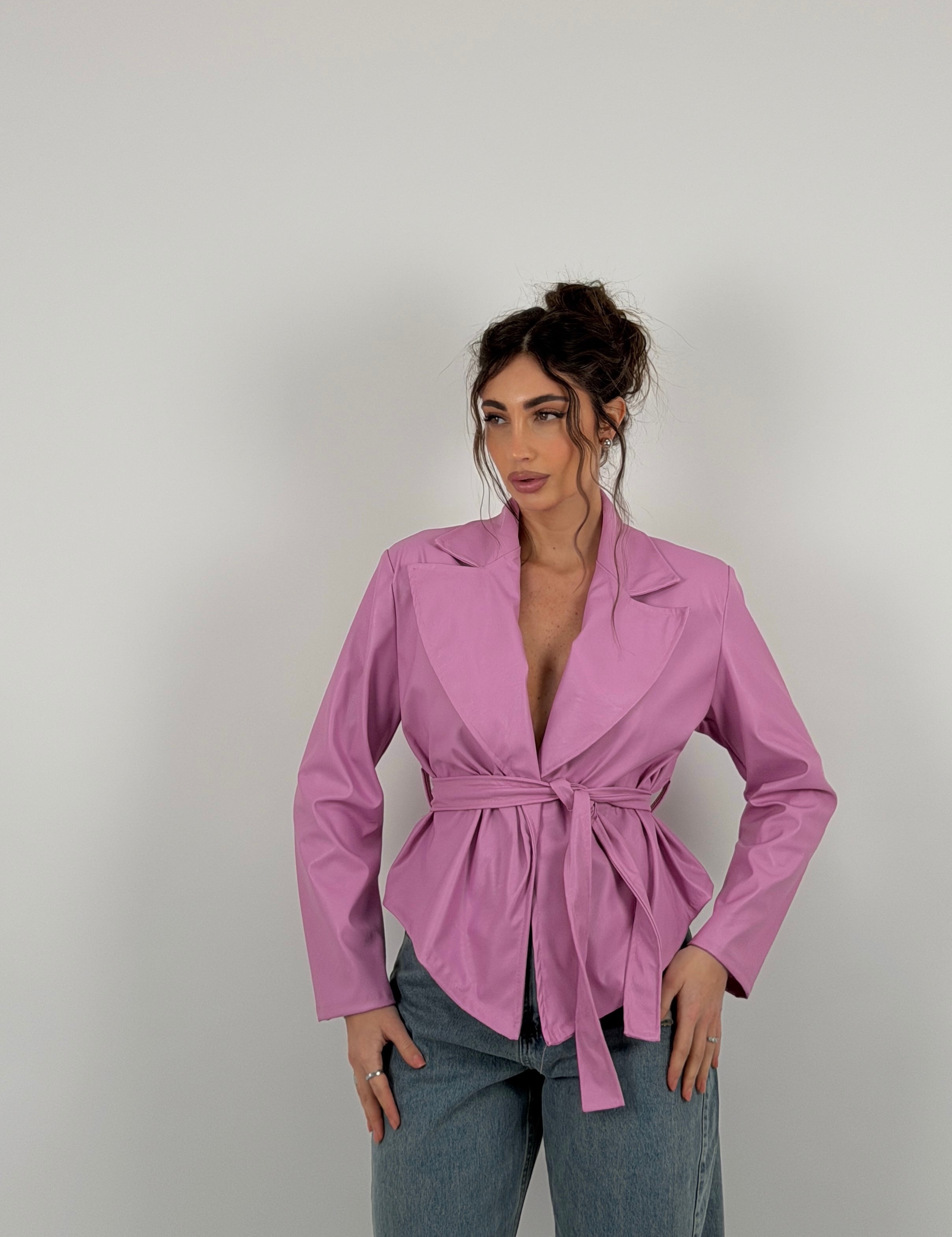 Giacca con cintura in vita