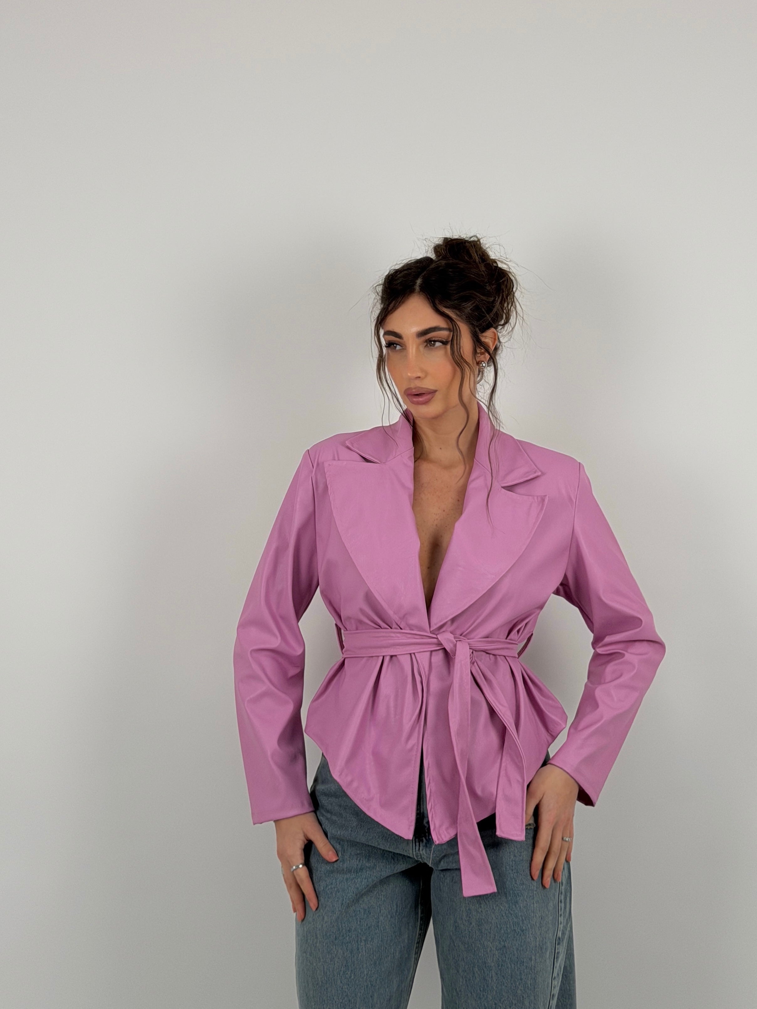 Giacca con cintura in vita