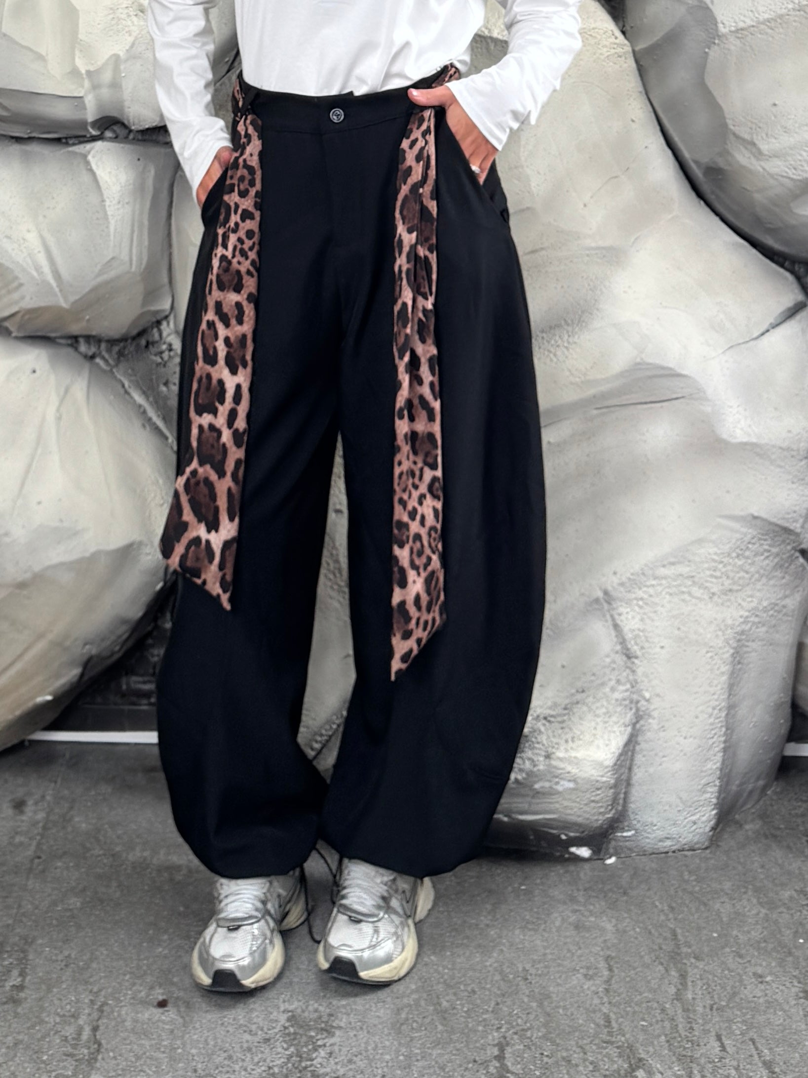 Pantalone con cintura maculata
