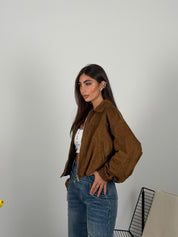 Giacca in camoscio modello bomber