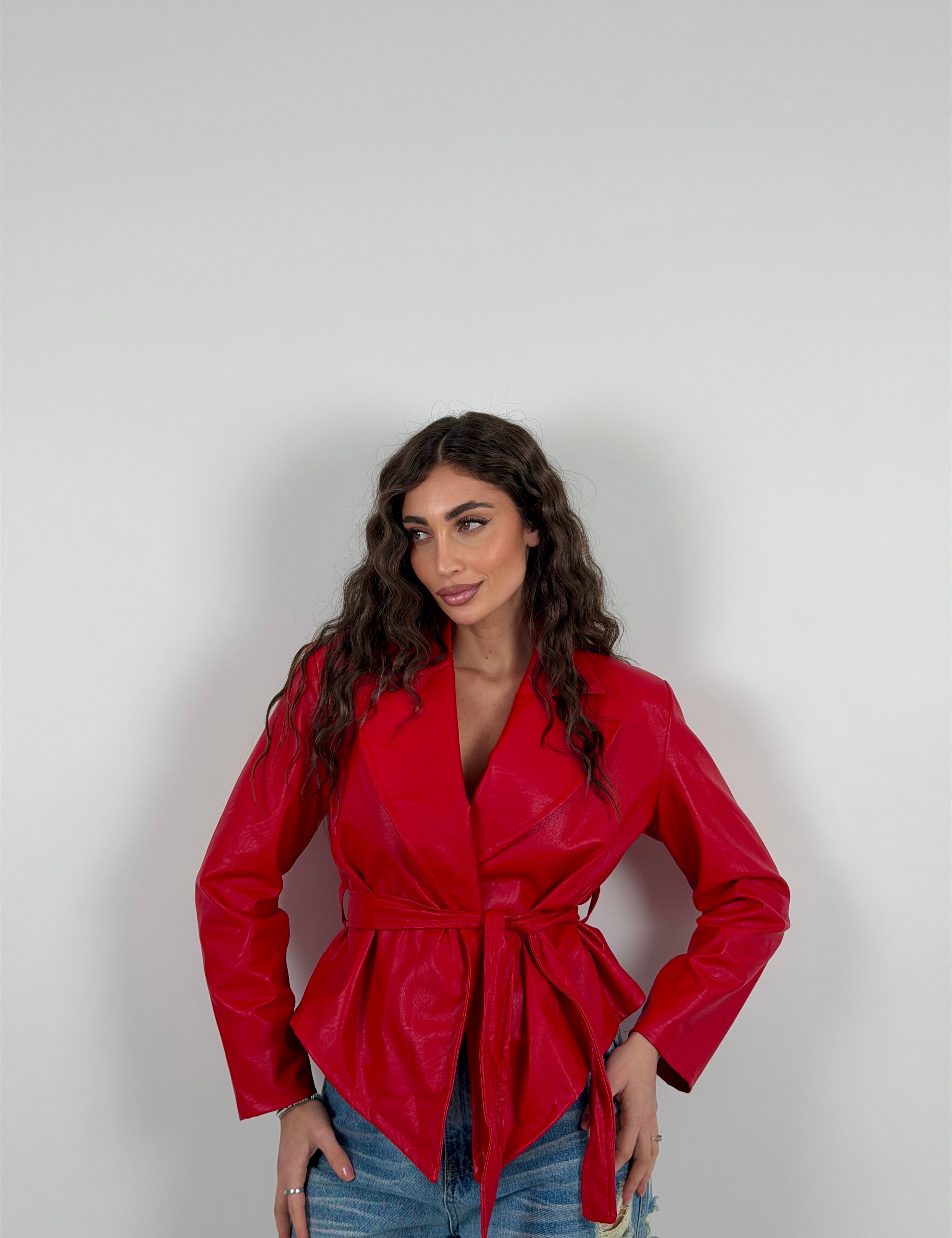 Giacca con cintura in vita