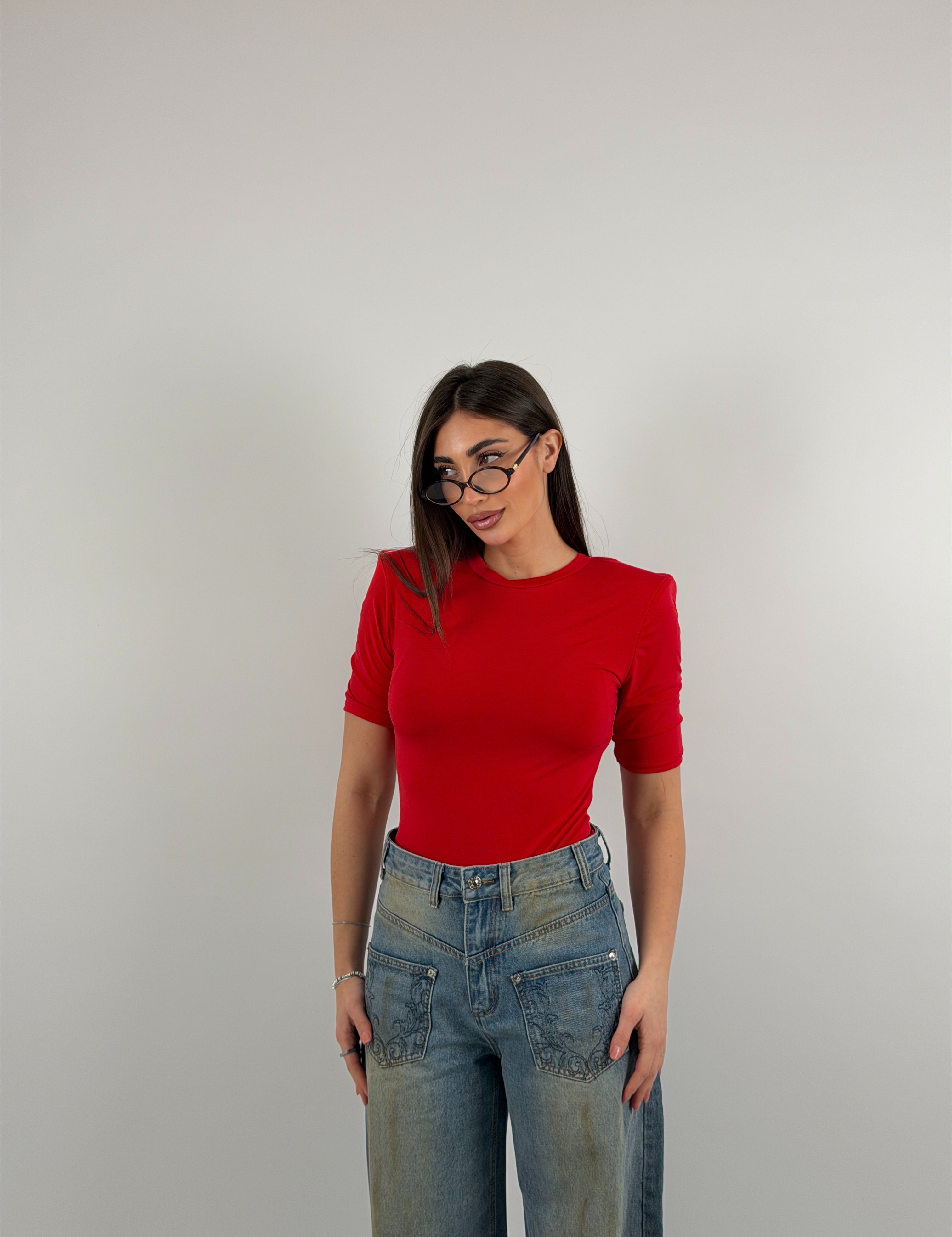 Body con spalline e girocollo