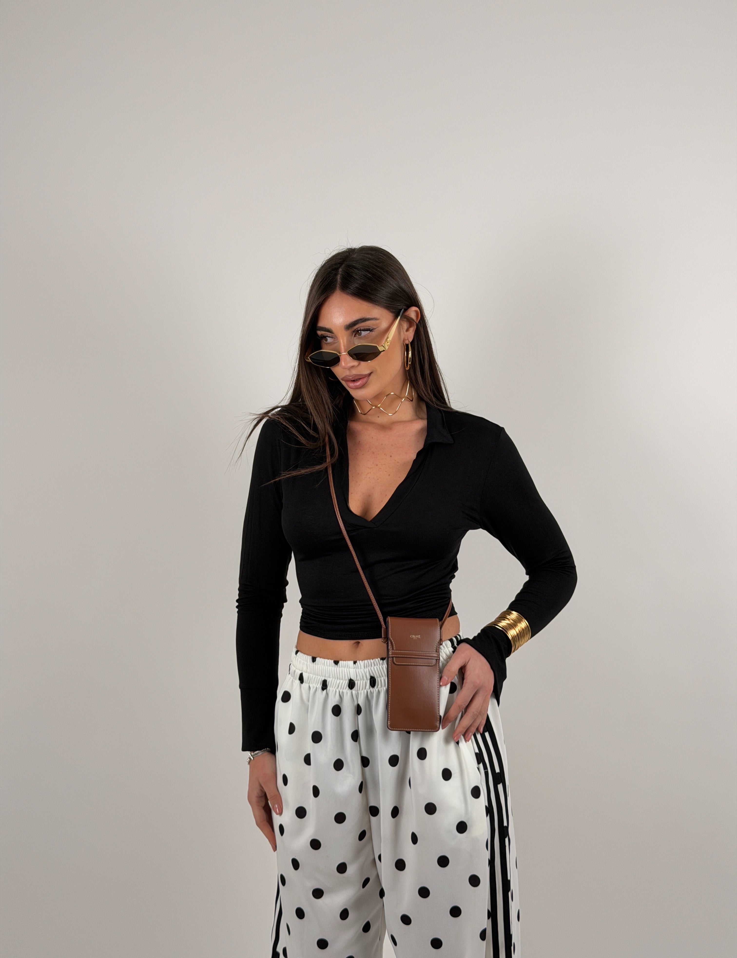 Maglia manica lunga semivelata con scollo a V