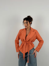 Giacca con cintura in vita