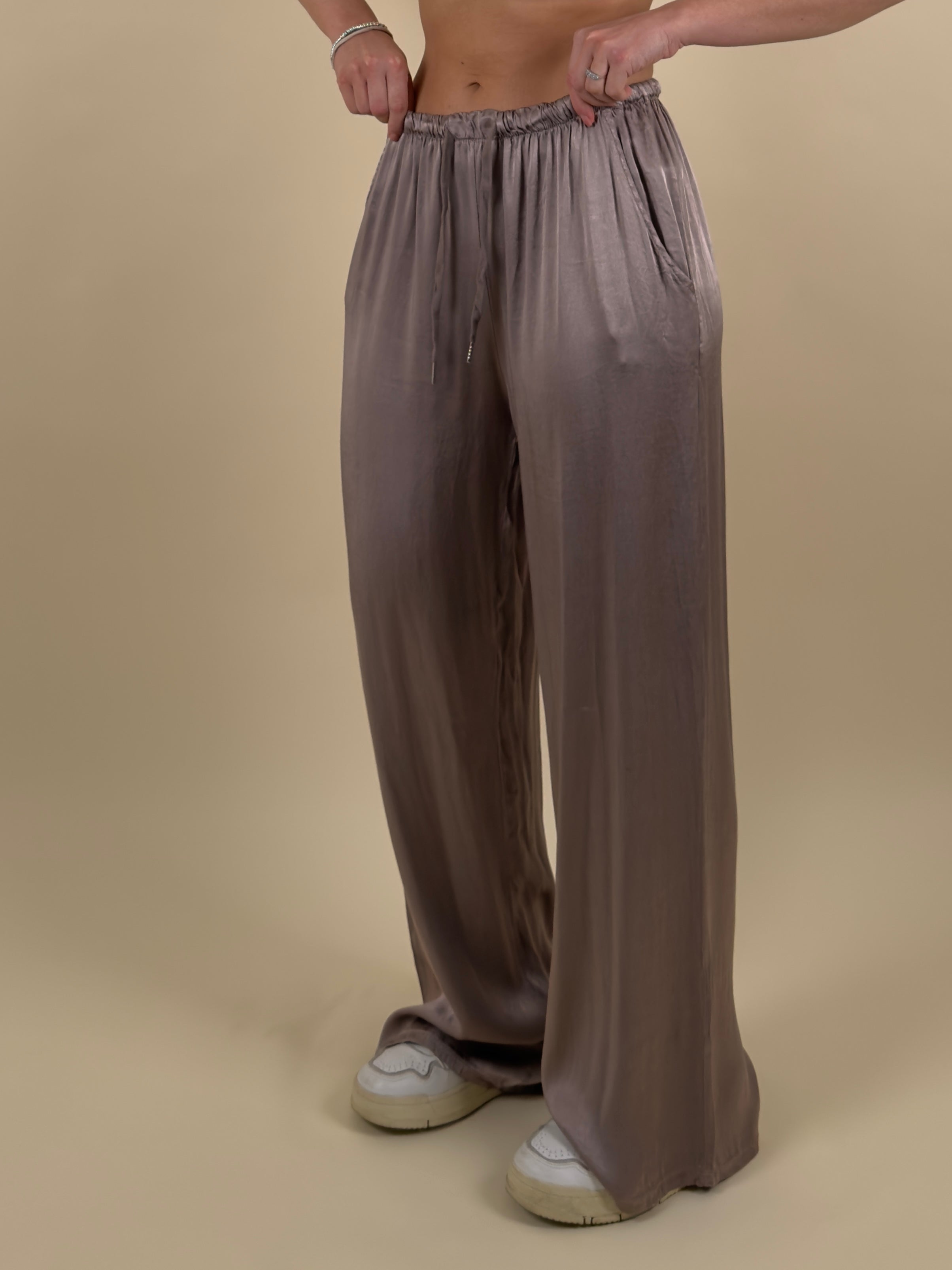 Pantalone effetto satinato Universal