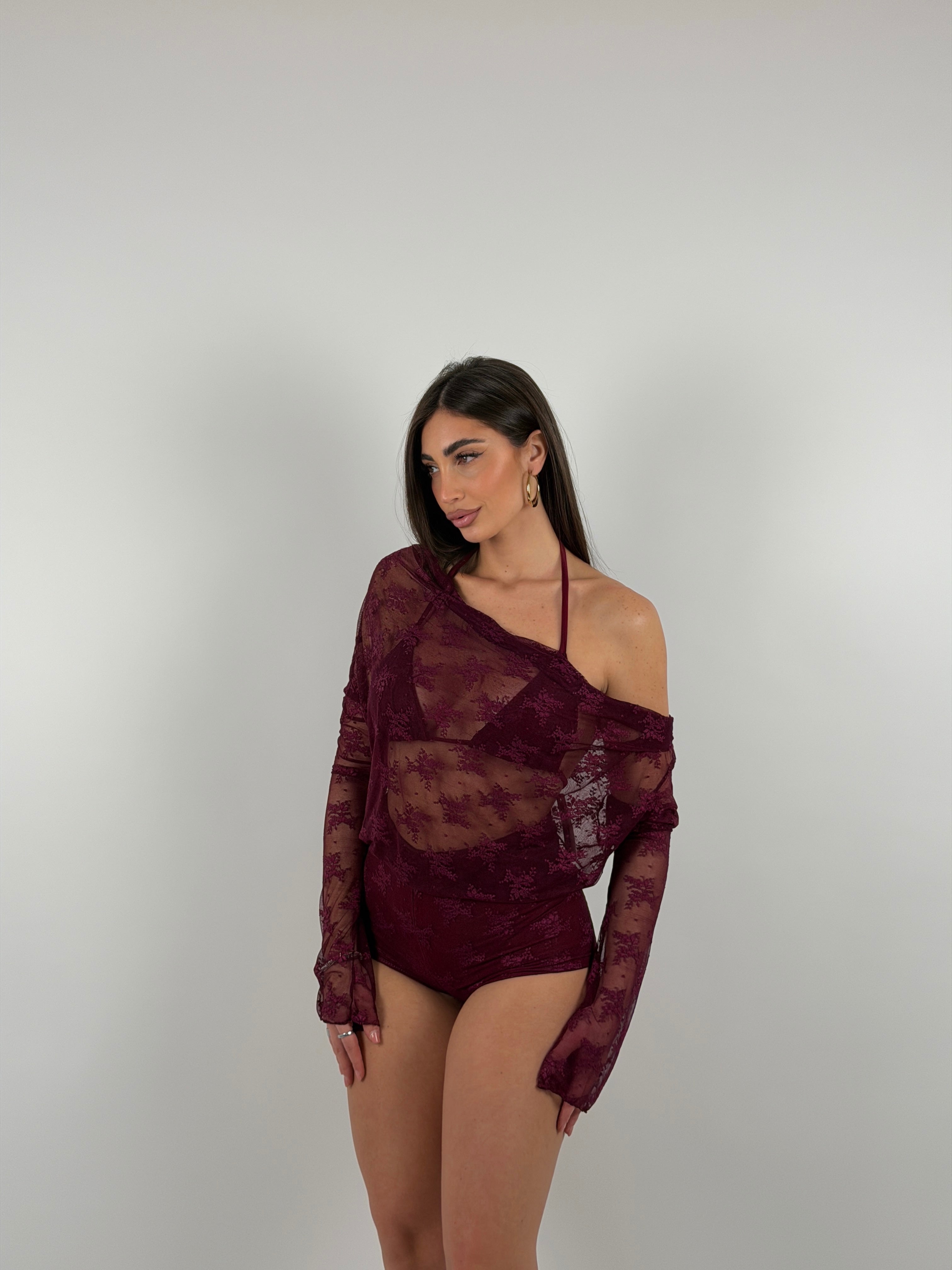 Tutina in merletto con top incluso