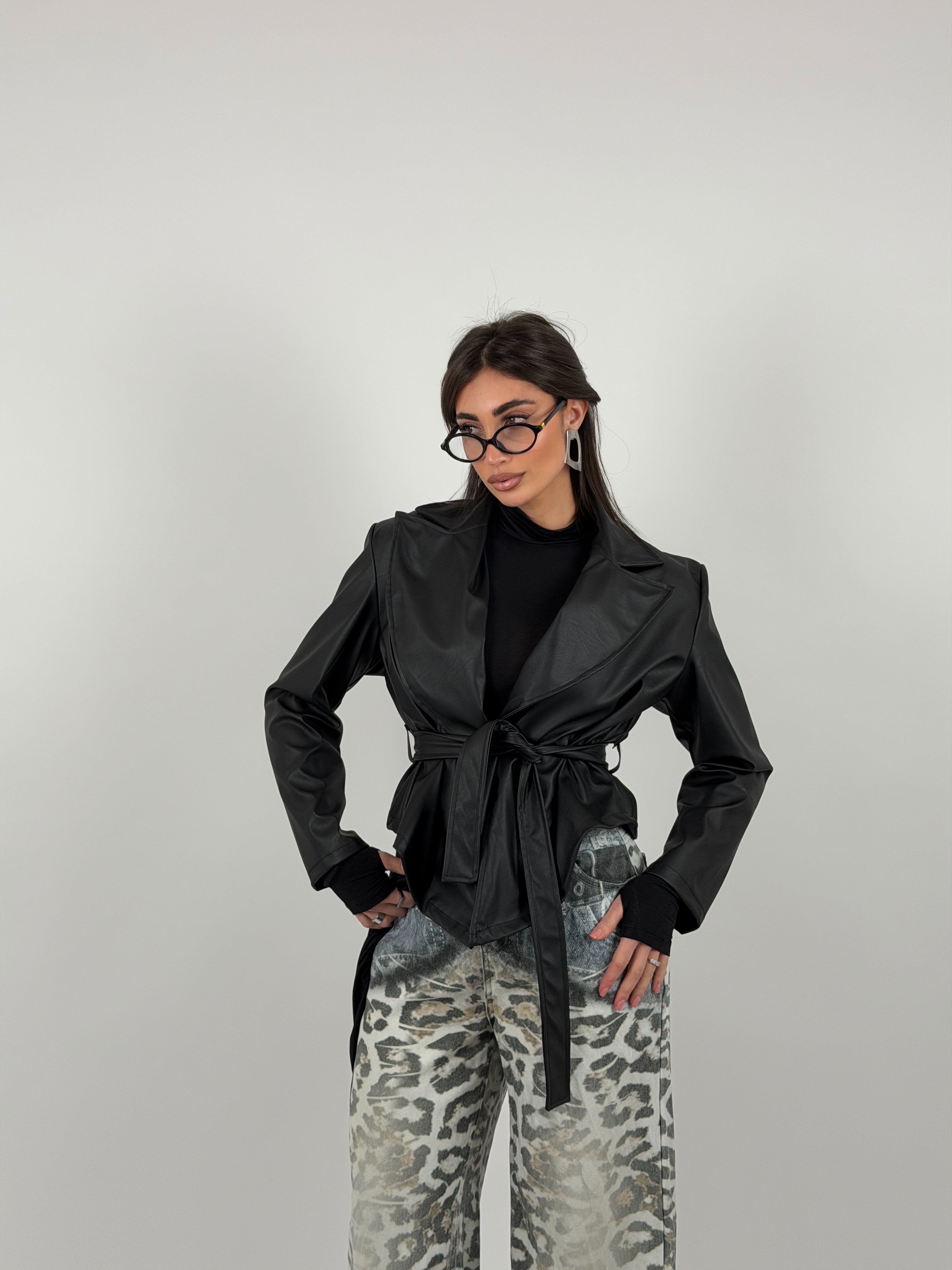 Giacca con cintura in vita