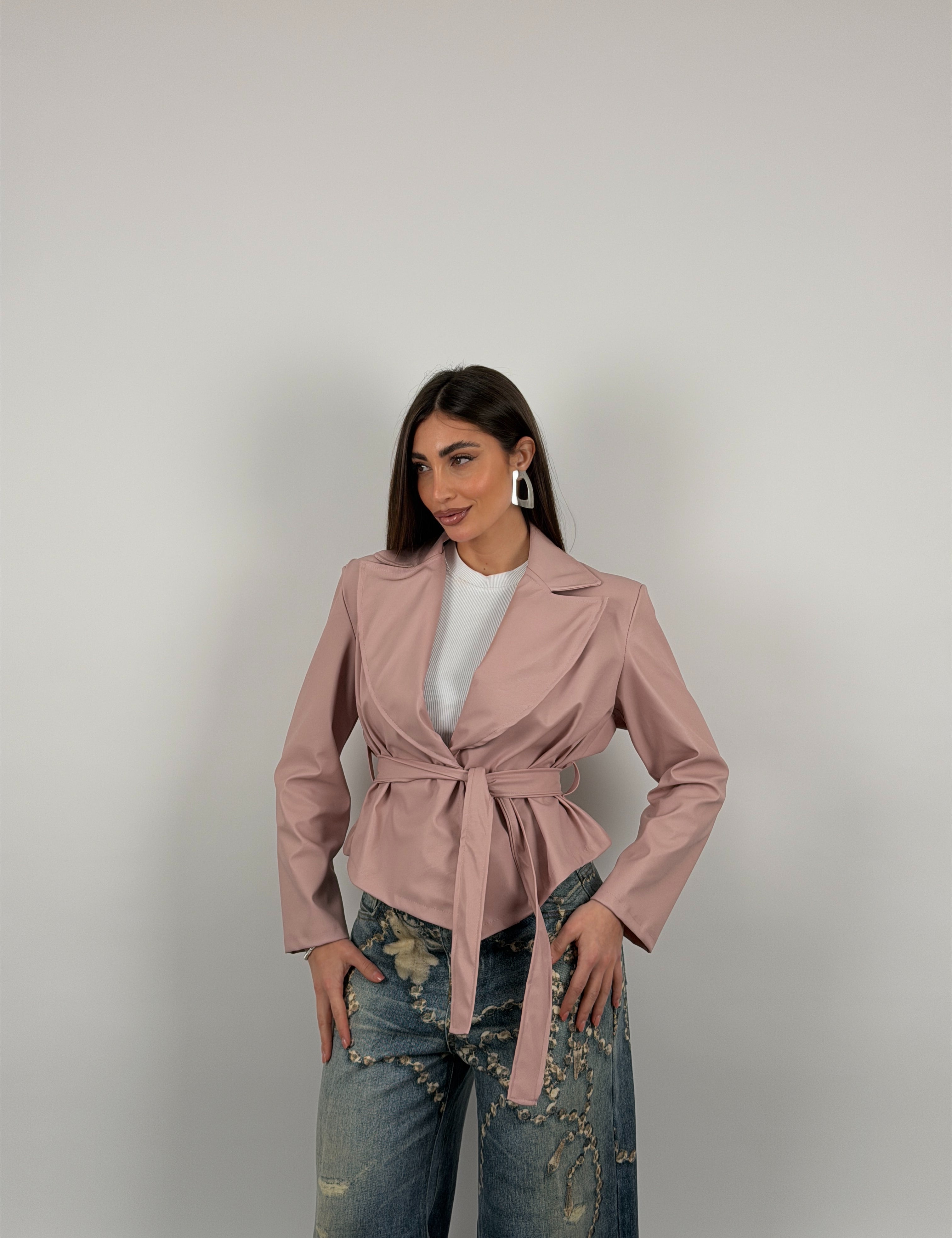 Giacca con cintura in vita