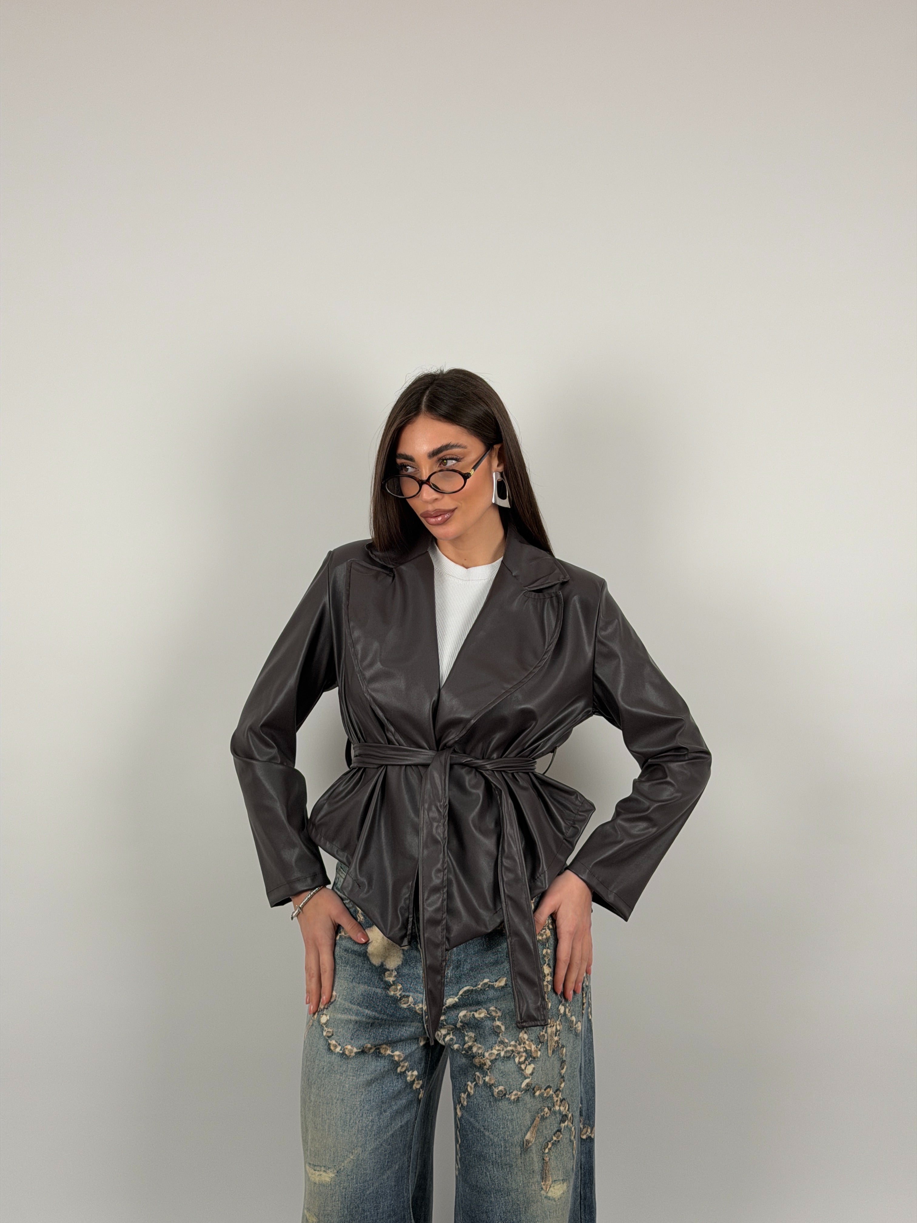 Giacca con cintura in vita