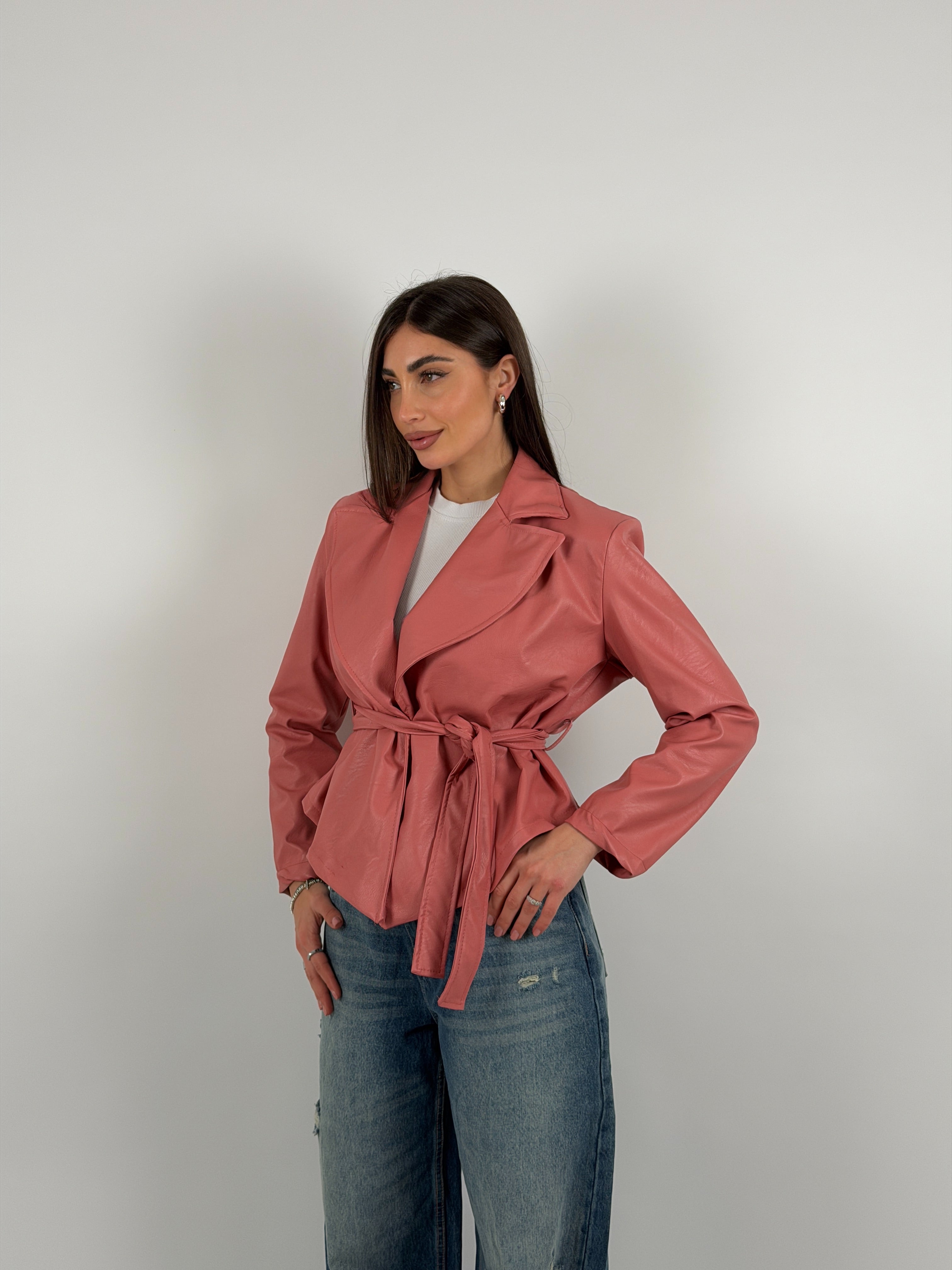 Giacca con cintura in vita